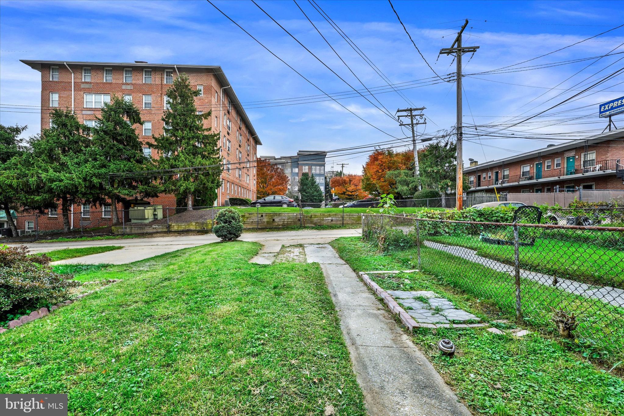 TOWSON PARK - Residential