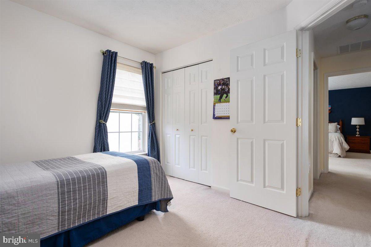 FOX CHASE - Residential