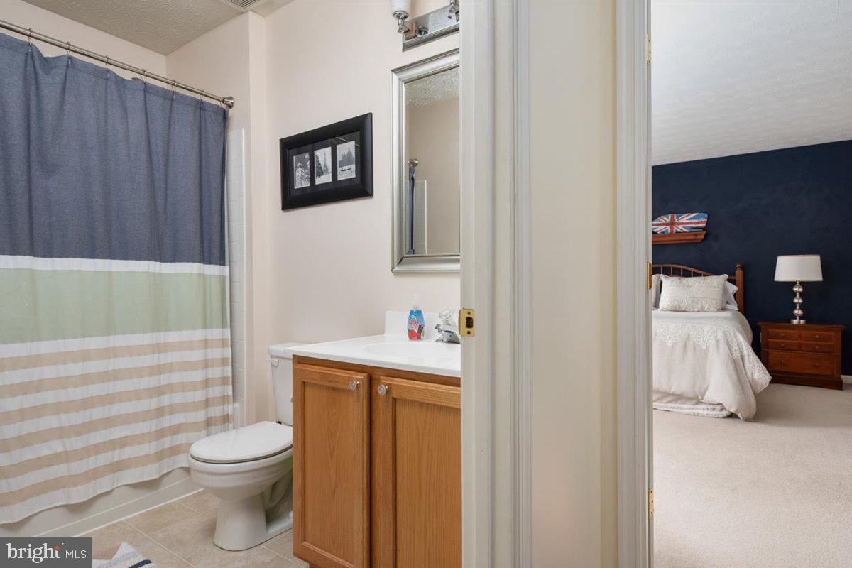 FOX CHASE - Residential