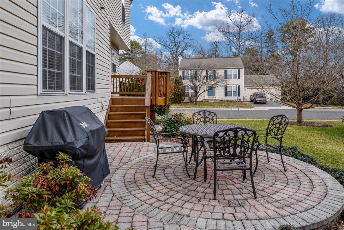 FOX CHASE - Residential