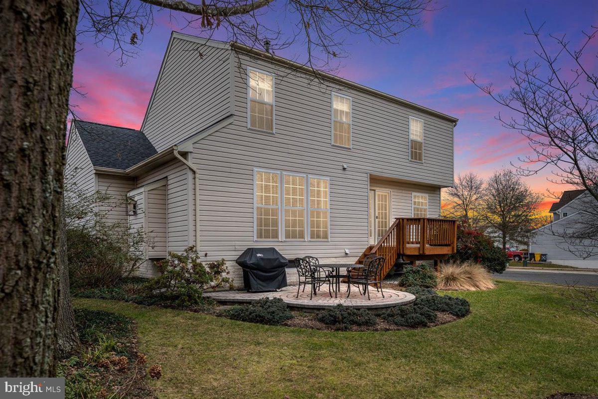 FOX CHASE - Residential