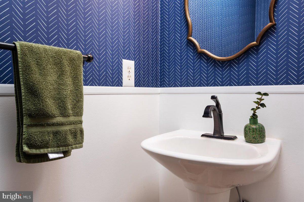 FOX CHASE - Residential