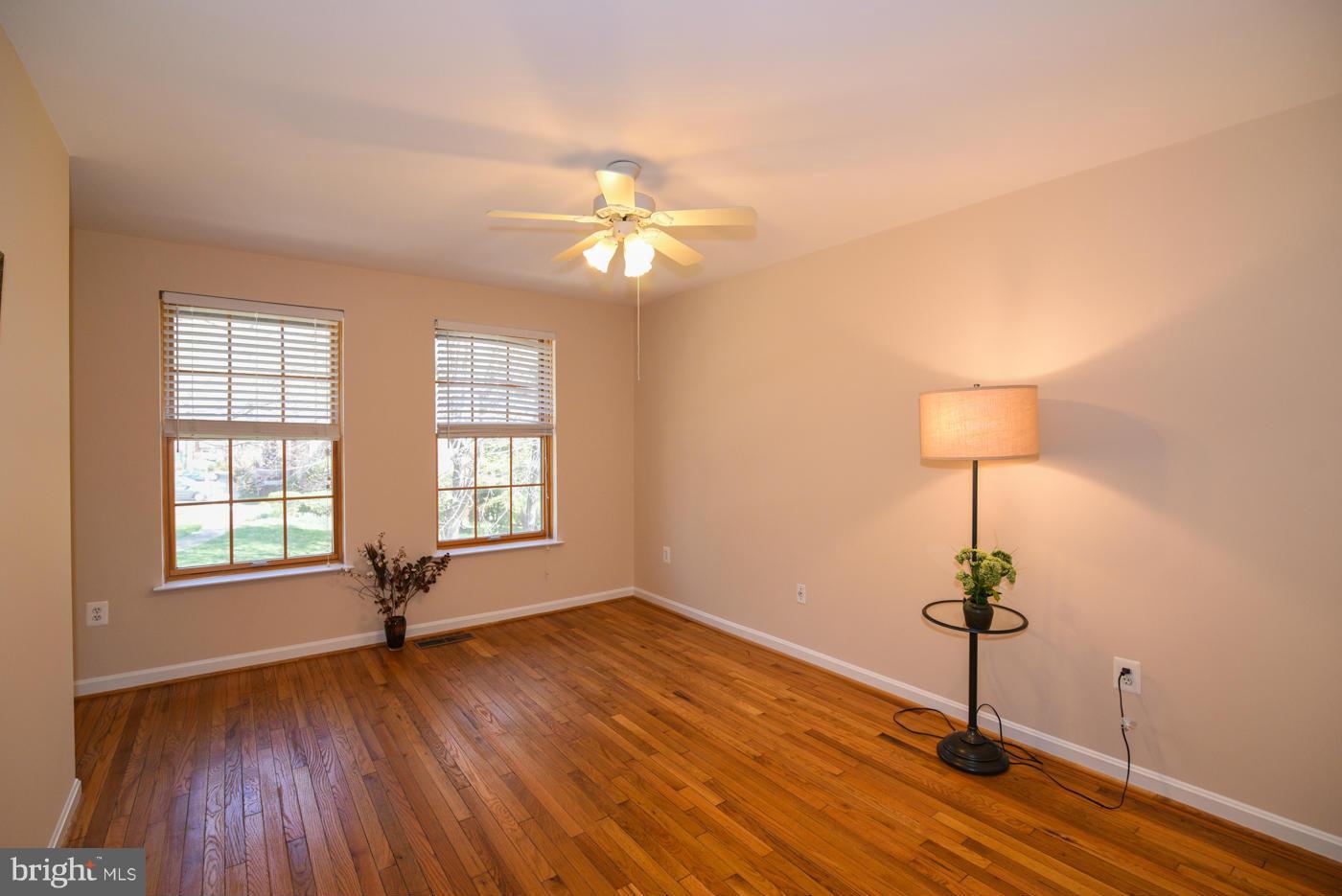 RESTON - Residential