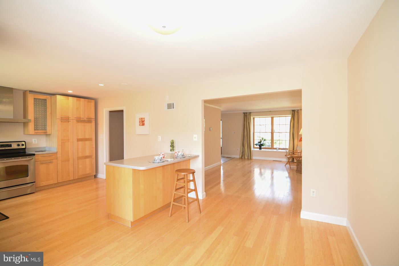 RESTON - Residential