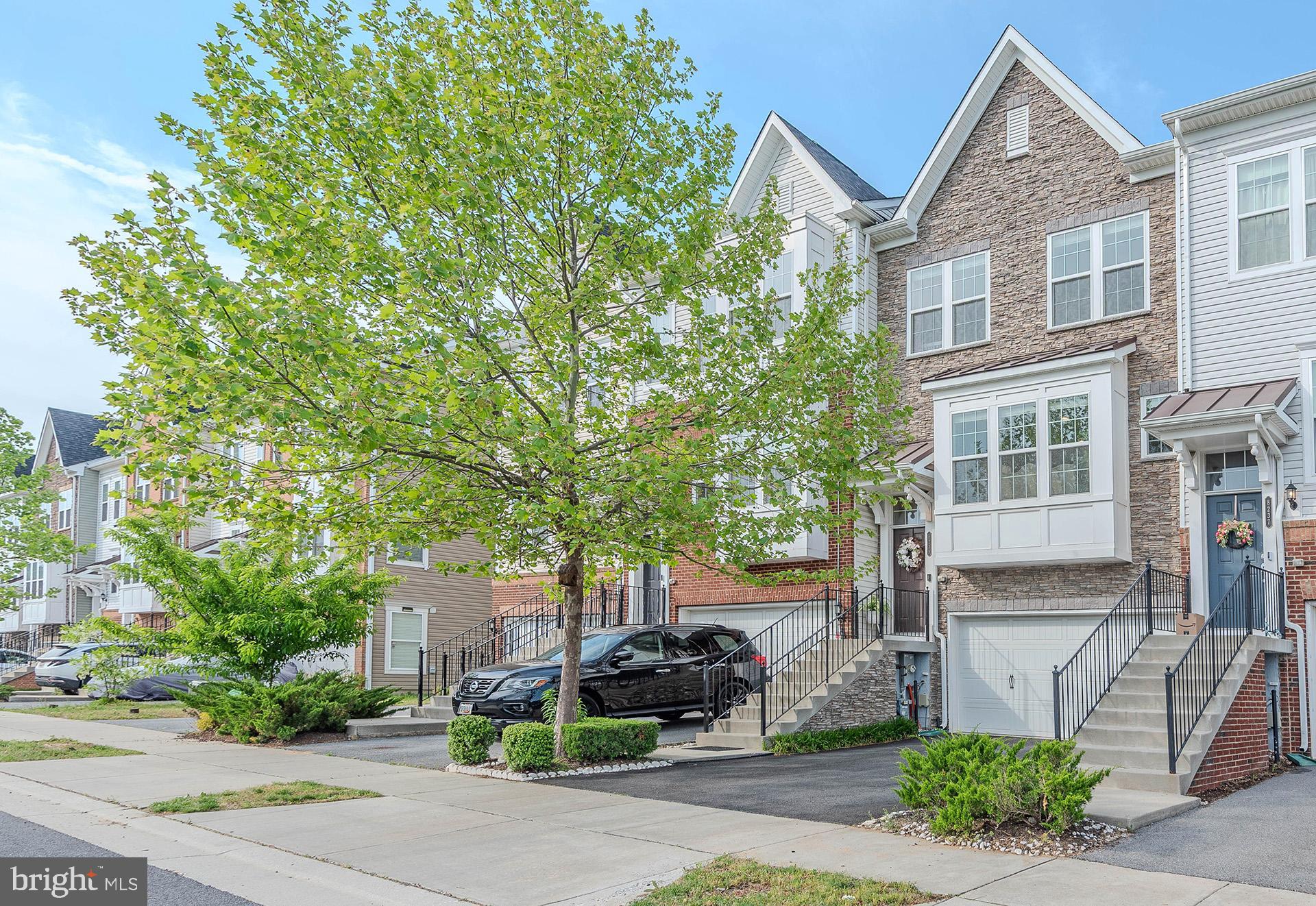 8239 MEADOWOOD DRIVE
