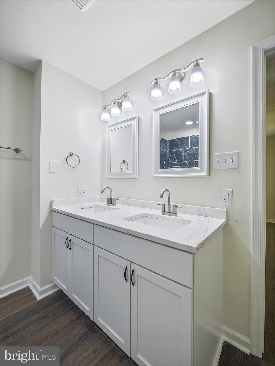 SHANNONDALE - Residential