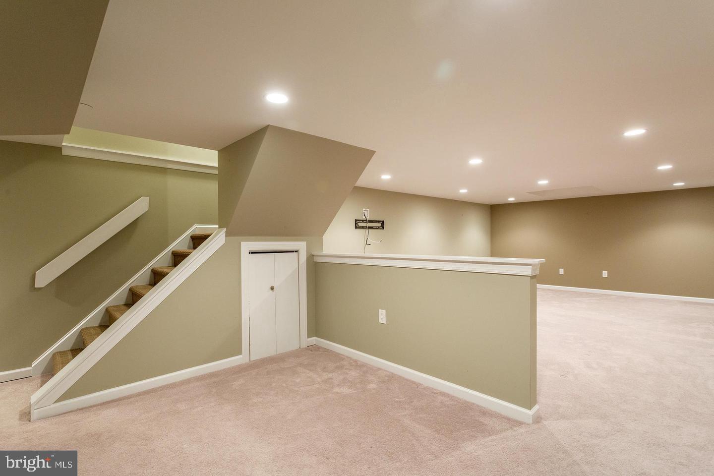 INGHAM MEWS - Residential Lease