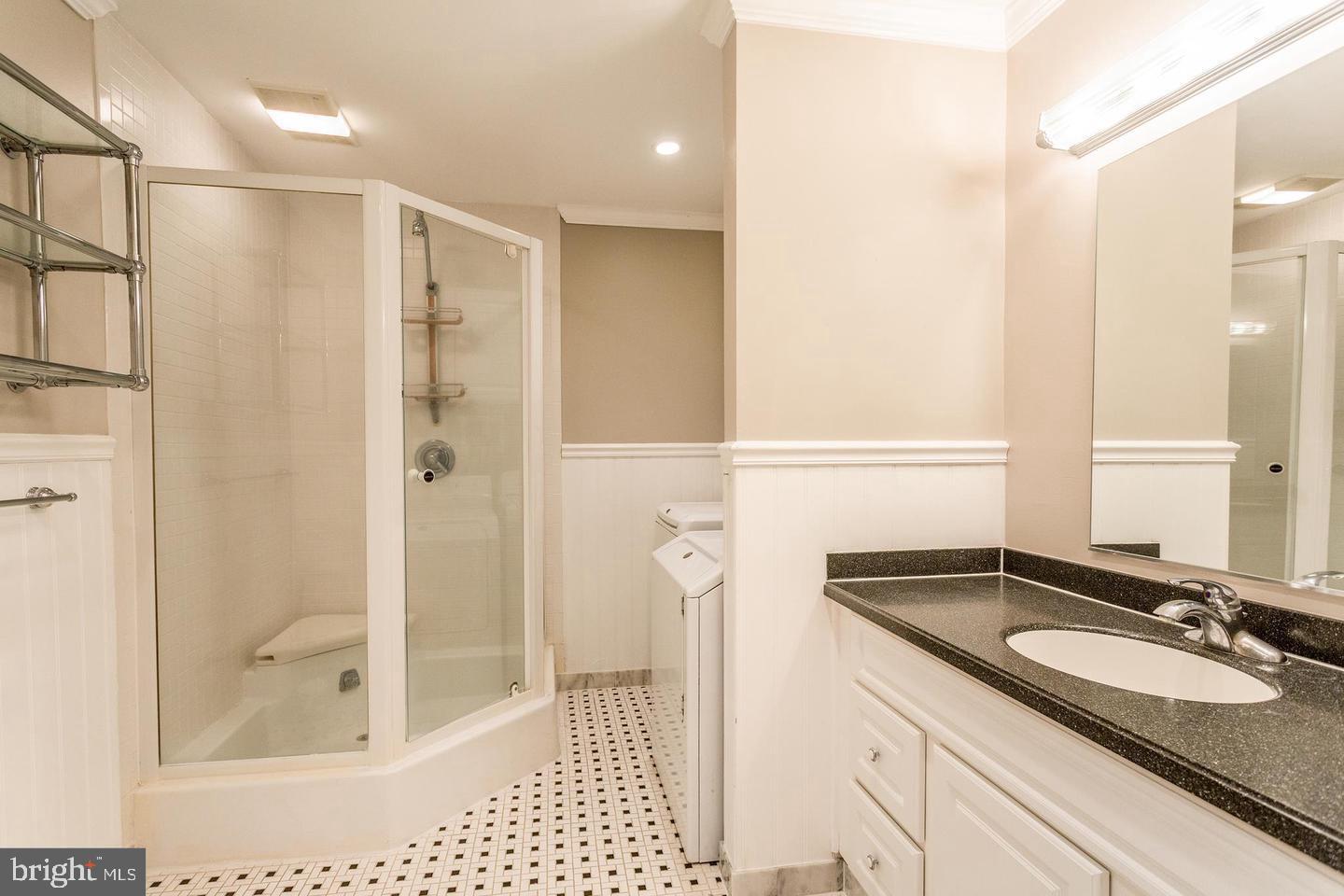 INGHAM MEWS - Residential Lease