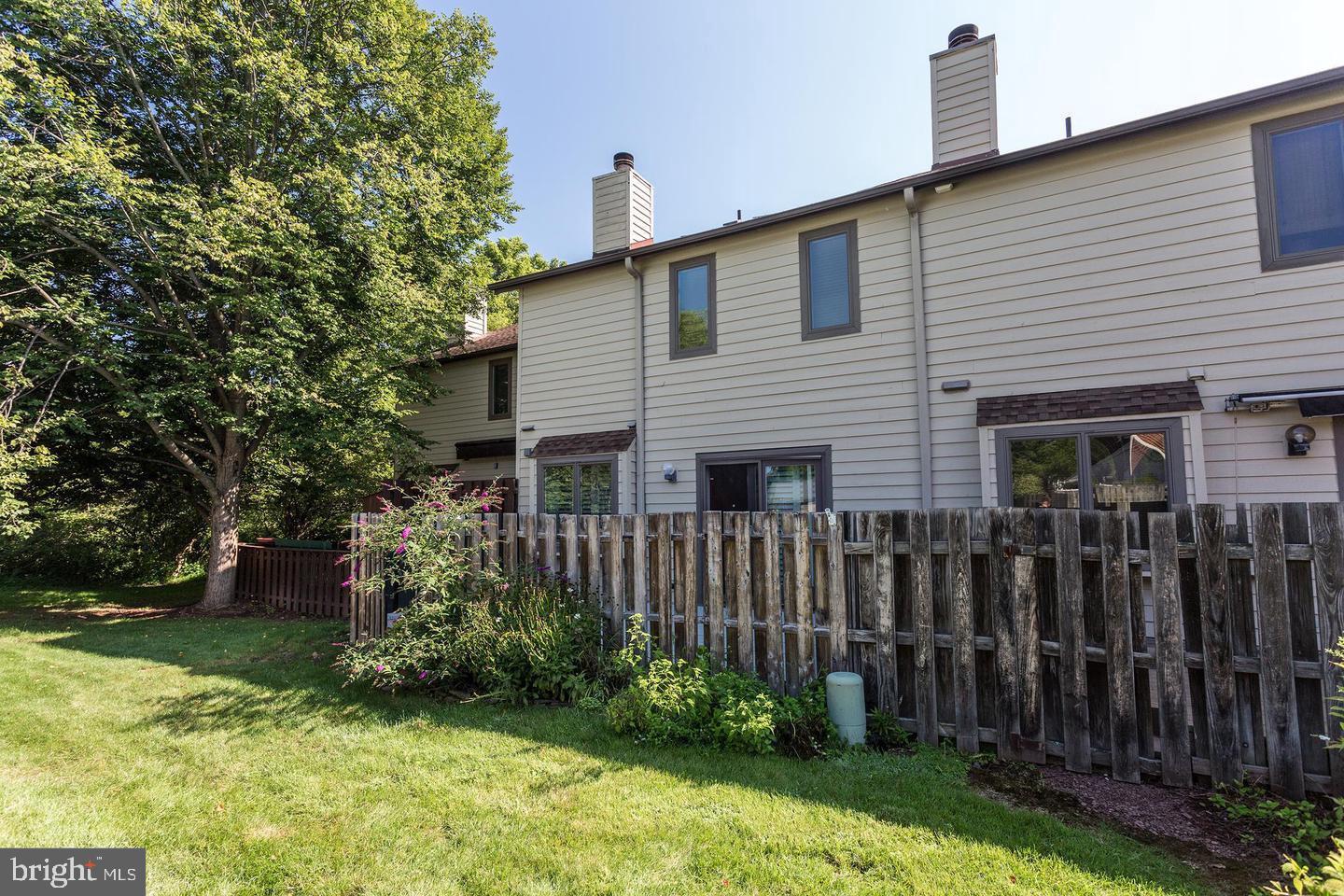 INGHAM MEWS - Residential Lease