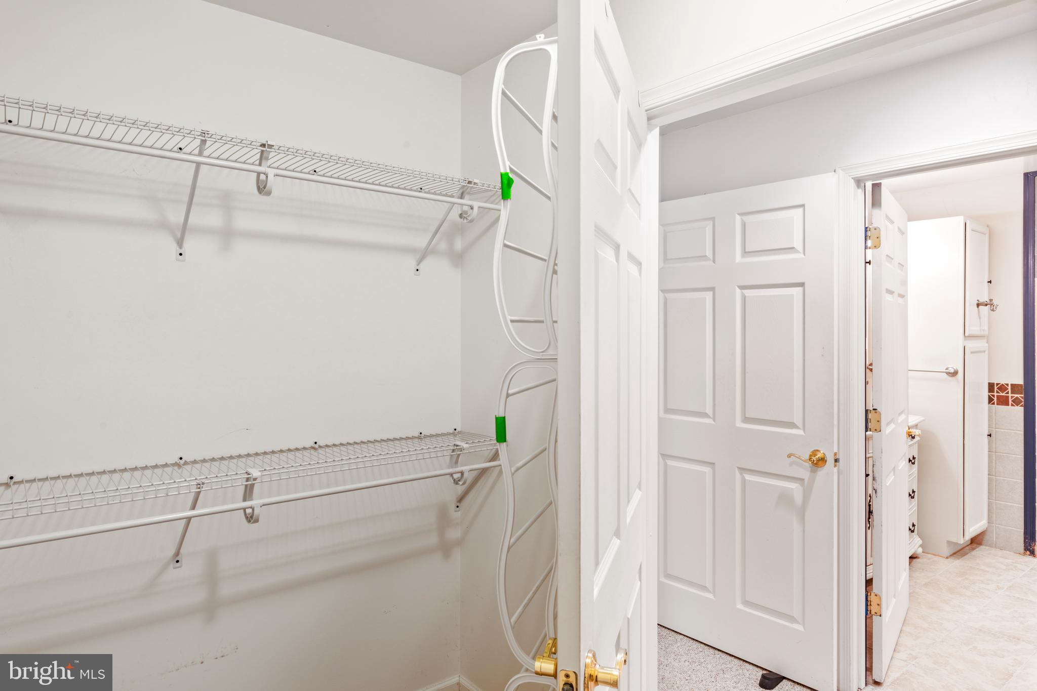 MANTUA - Residential