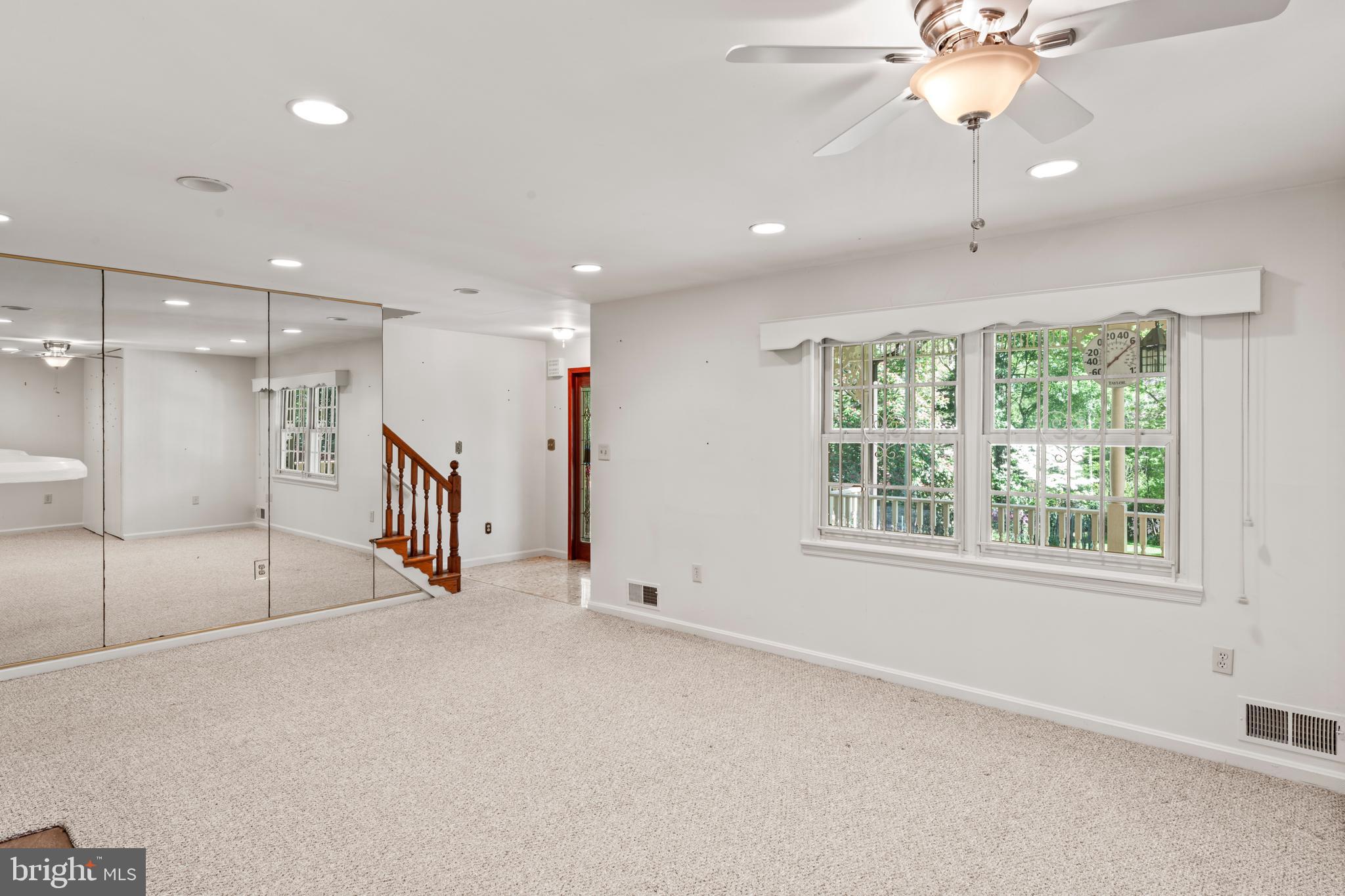 MANTUA - Residential