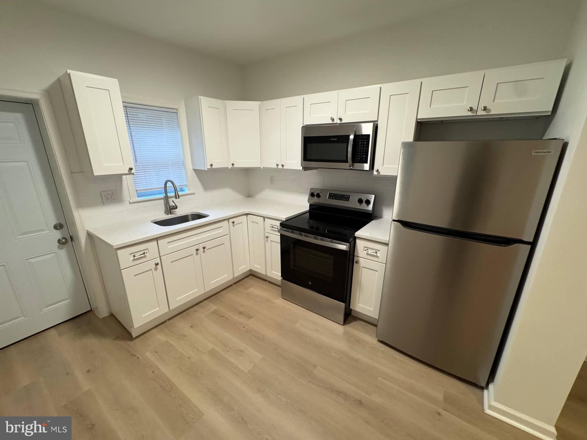 Property Search 3252 N HOPE STREET