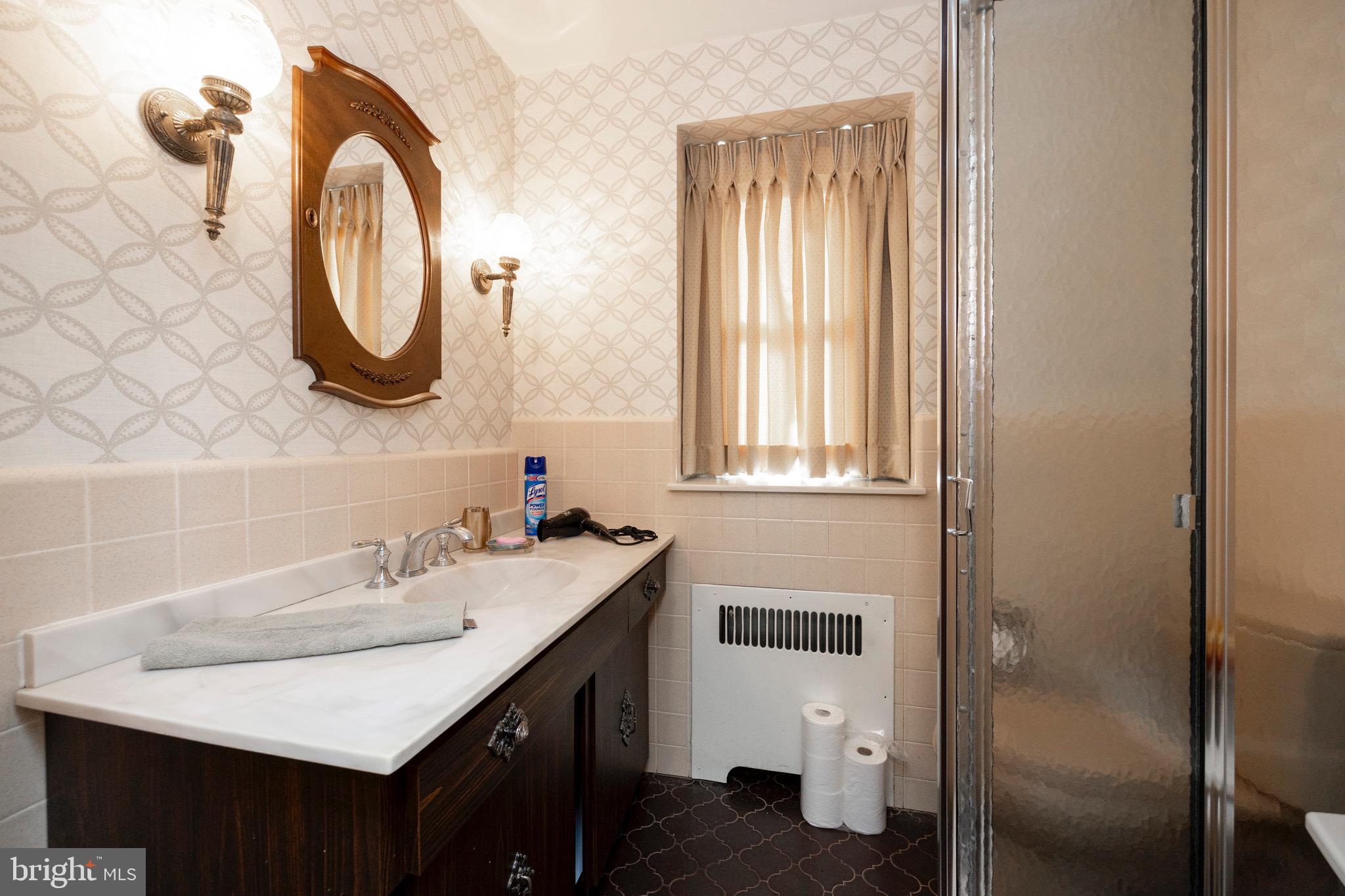 WYNNEWOOD - Residential