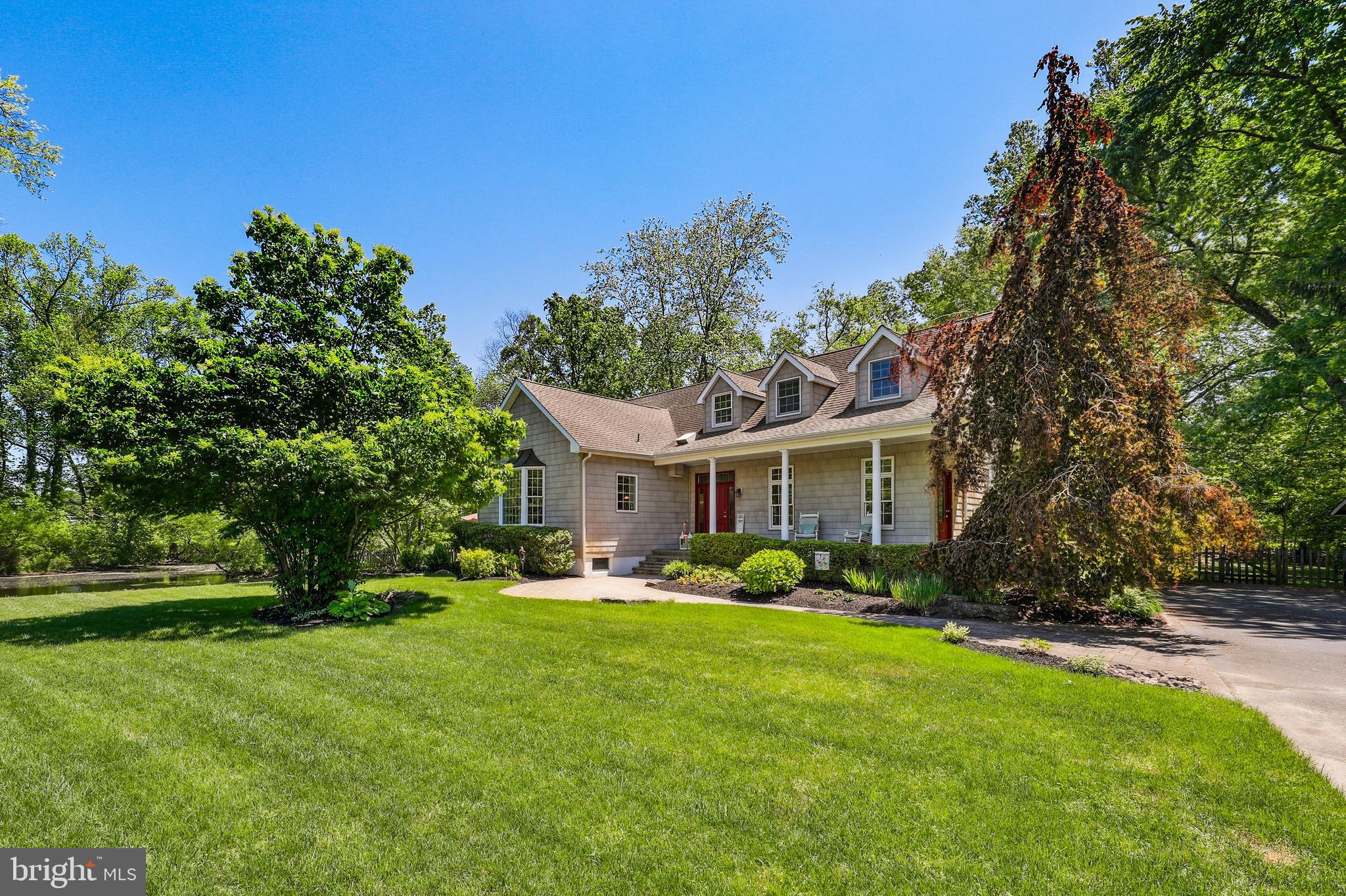 11 HILLIARDS BRIDGE ROAD