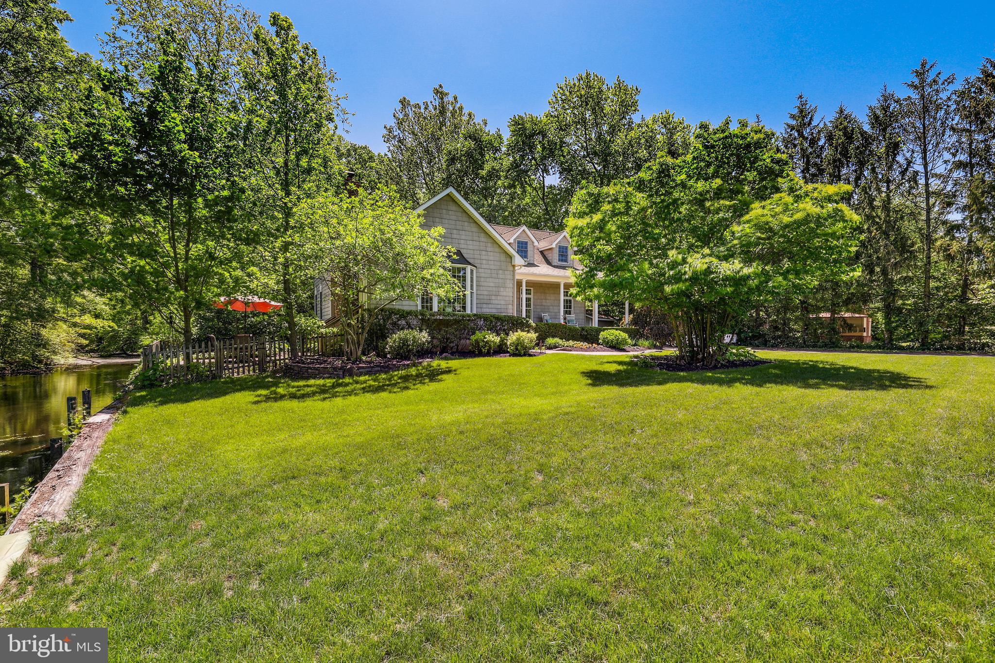 11 HILLIARDS BRIDGE ROAD