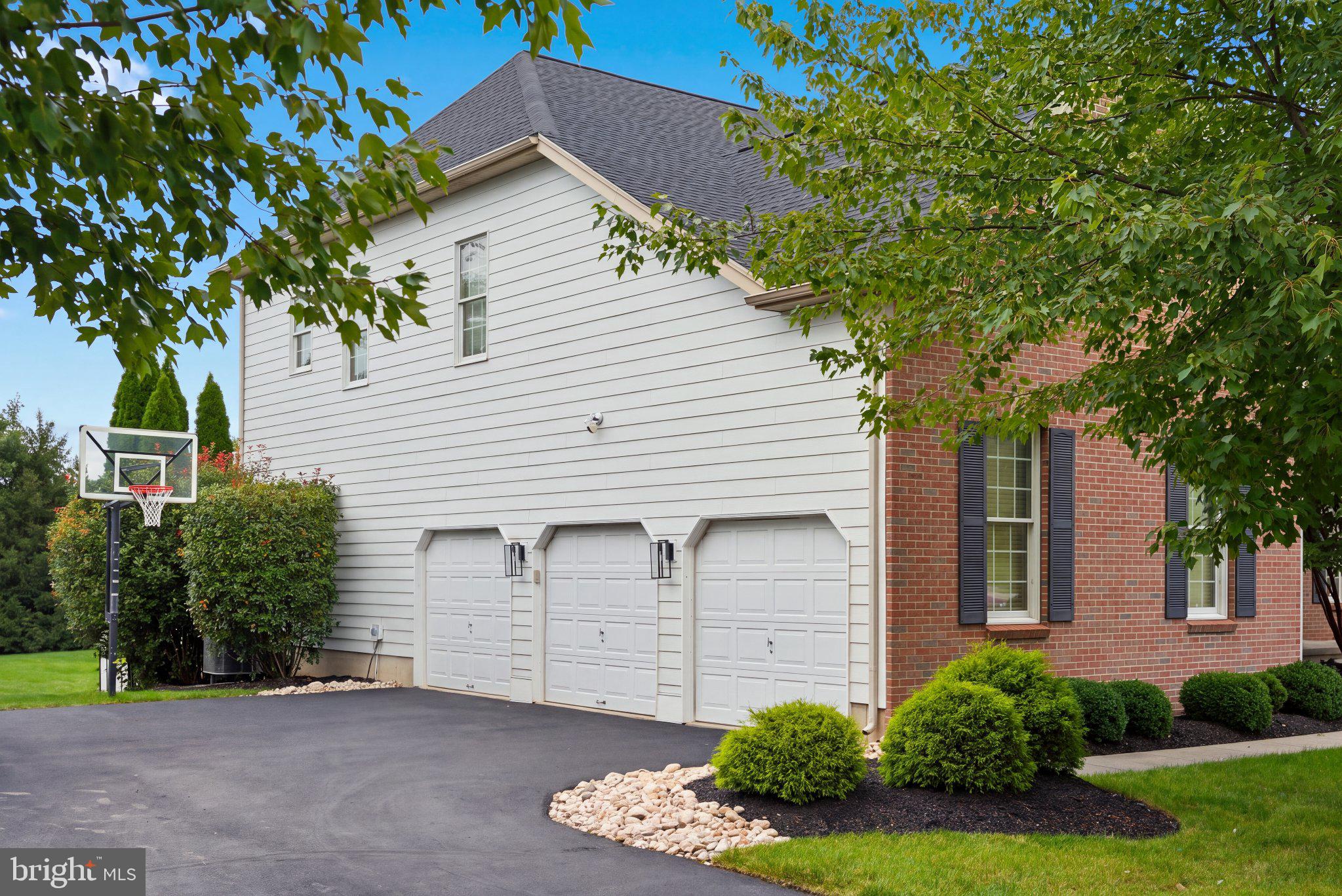 25 DELANEY DRIVE