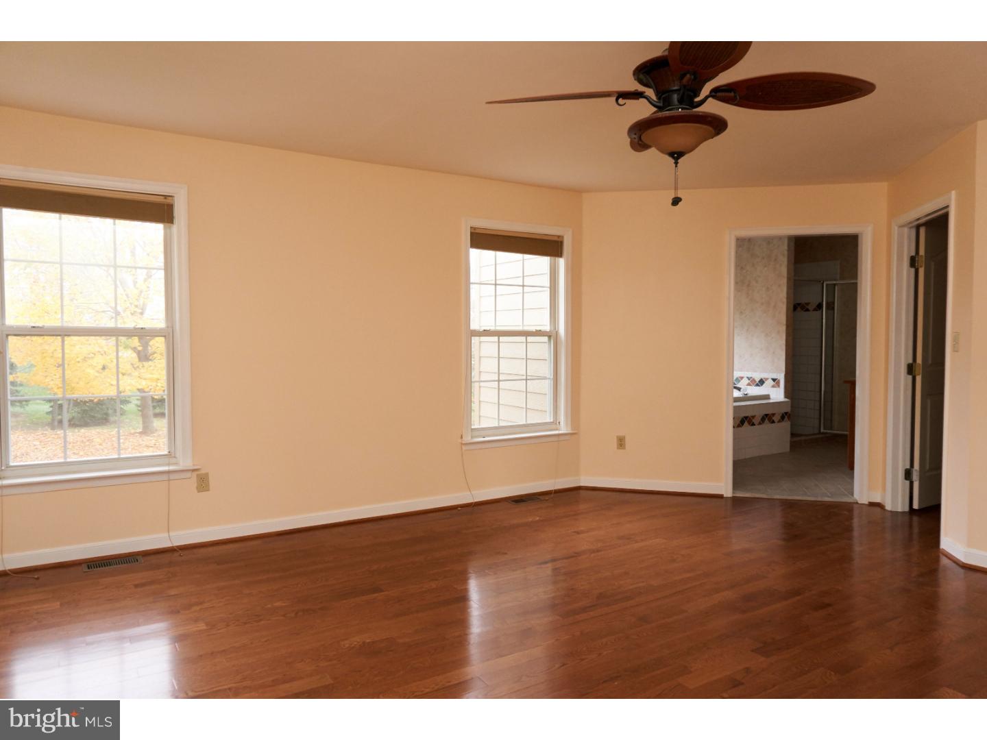 KNOLLS OF BIRMINGH - Residential Lease