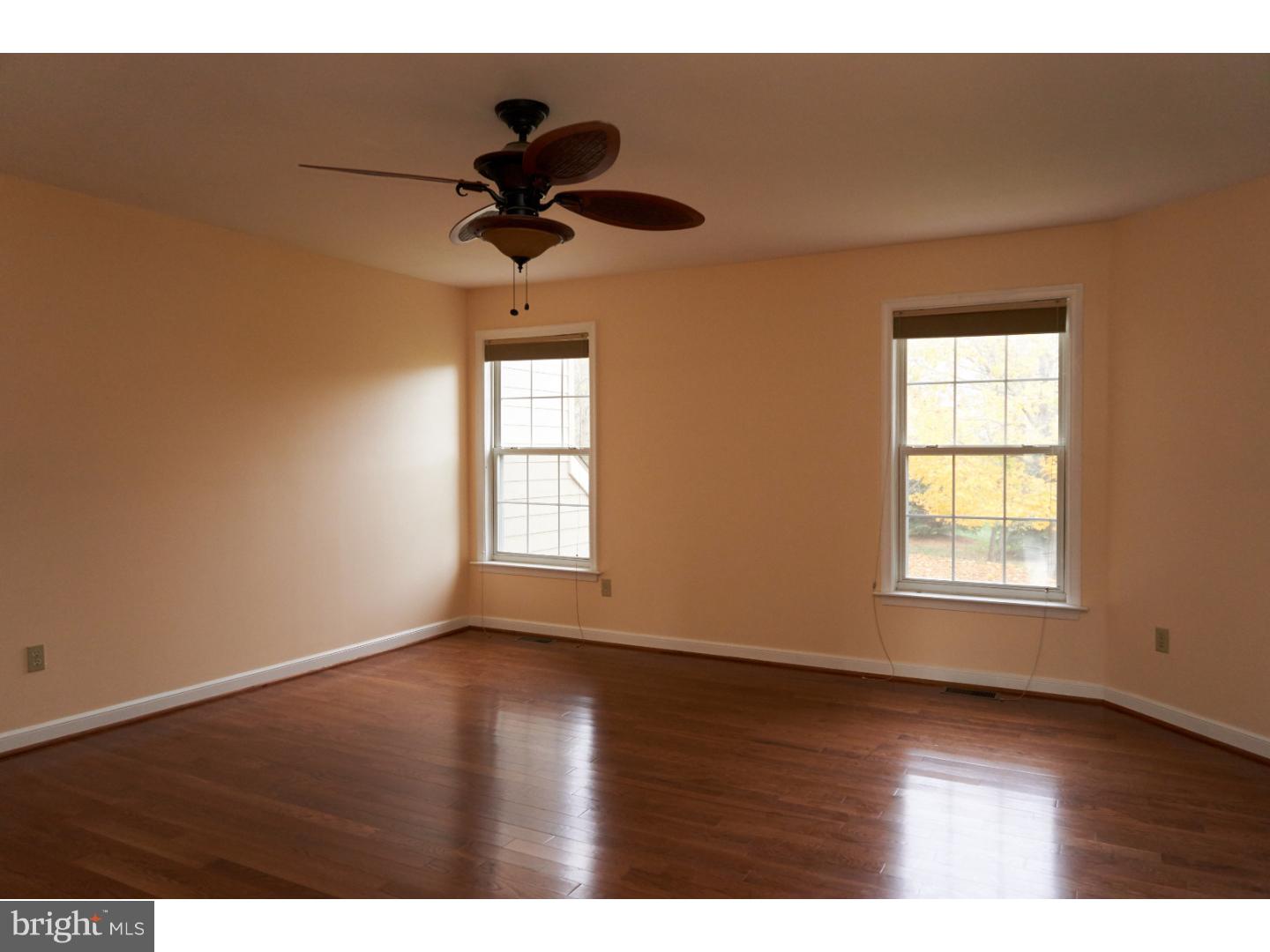 KNOLLS OF BIRMINGH - Residential Lease