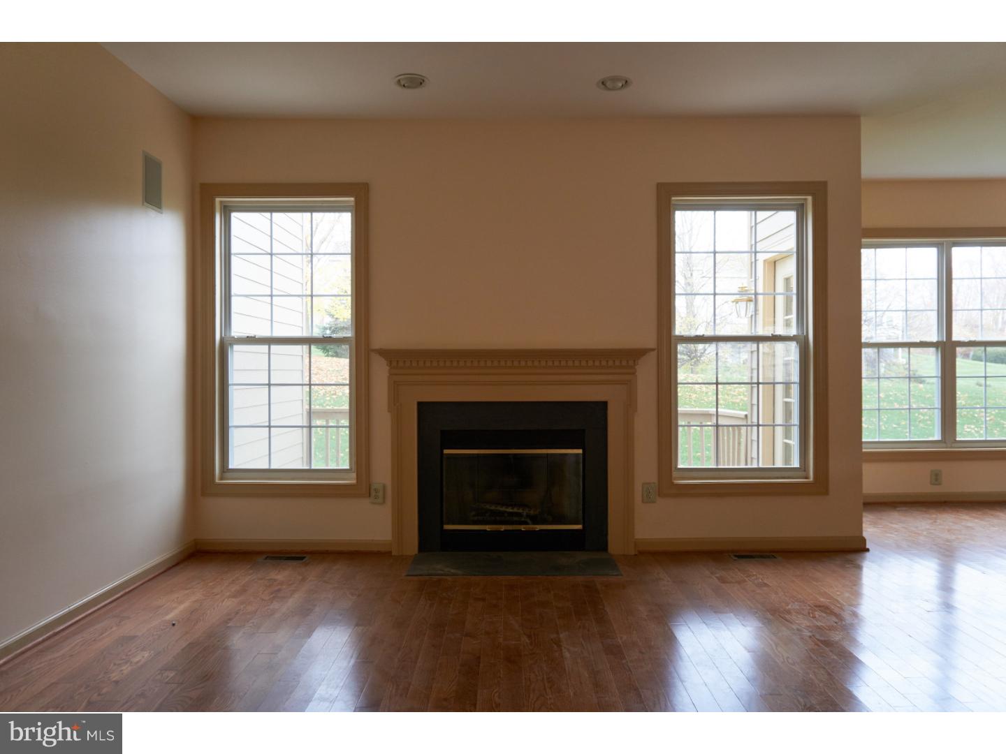 KNOLLS OF BIRMINGH - Residential Lease