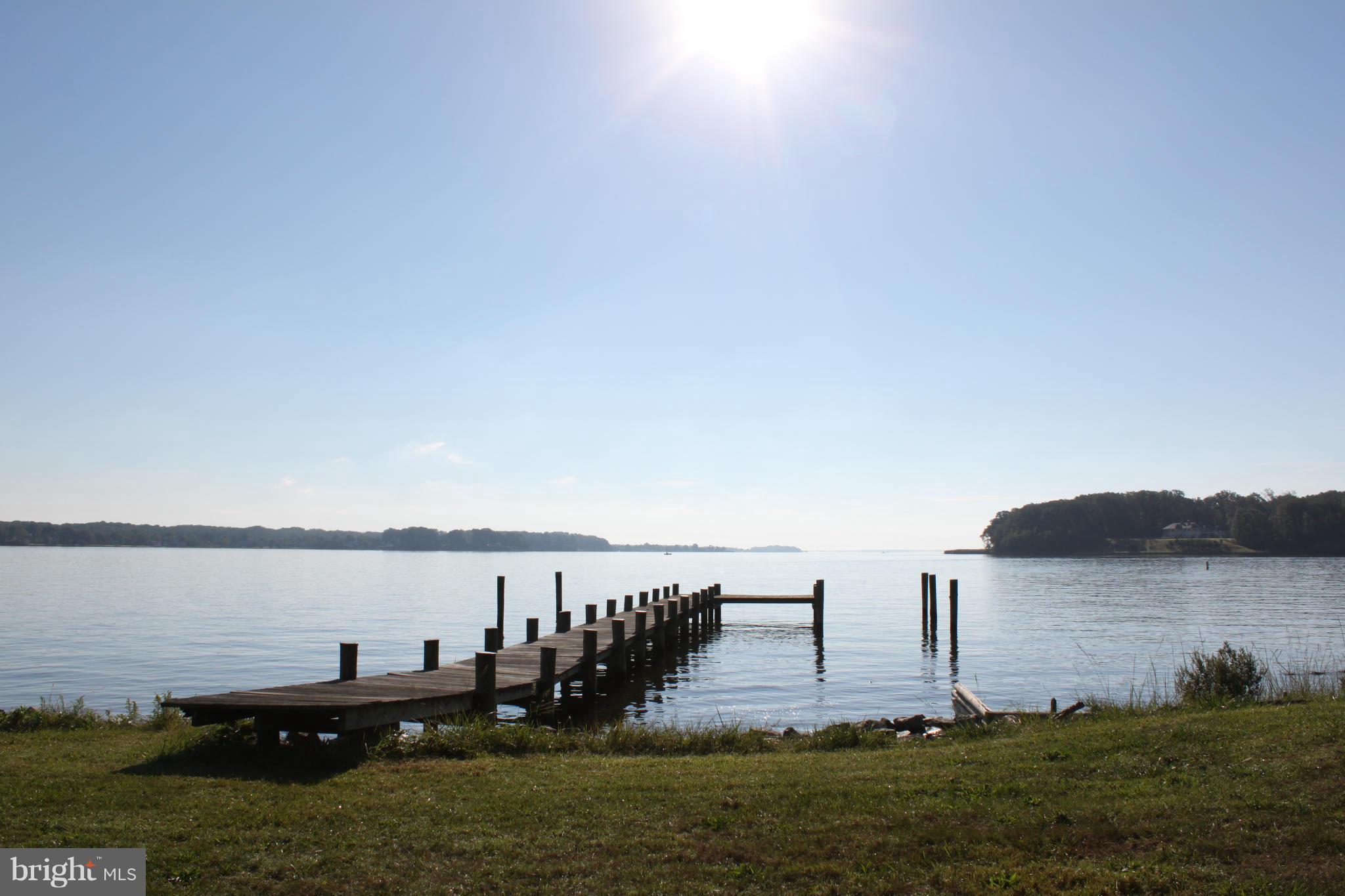 LARRIMORE'S POINT - Residential