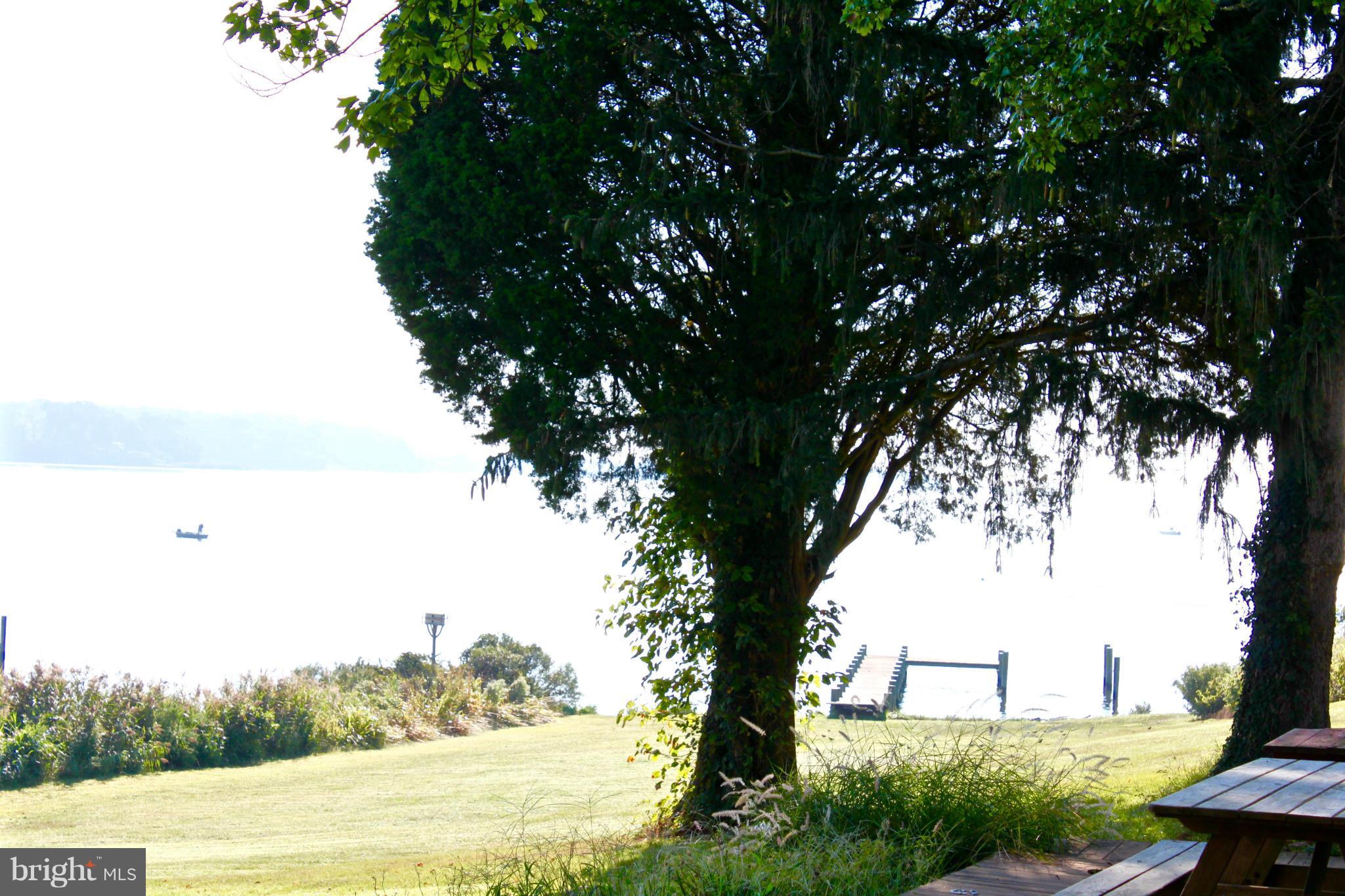 LARRIMORE'S POINT - Residential