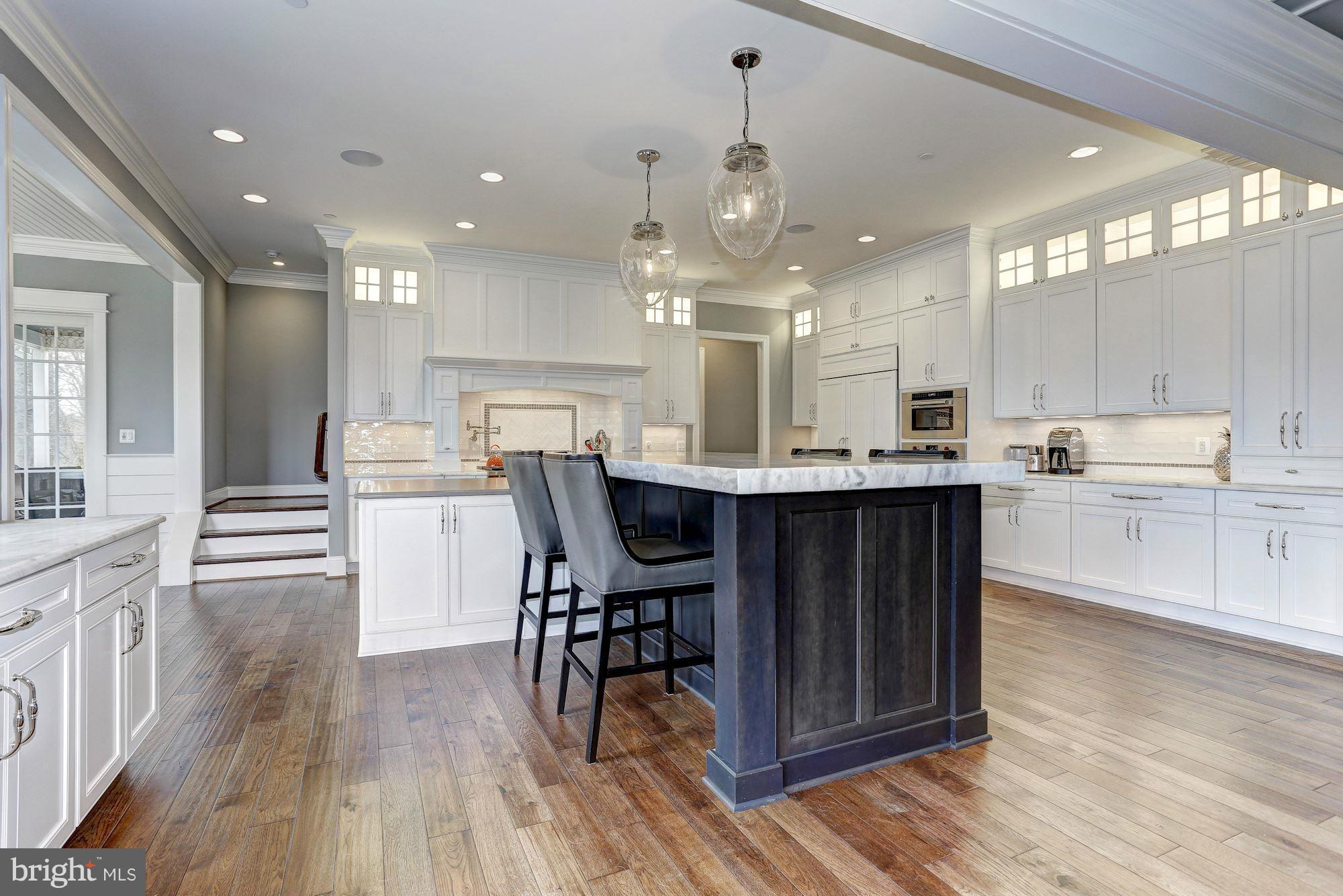 LARRIMORE'S POINT - Residential