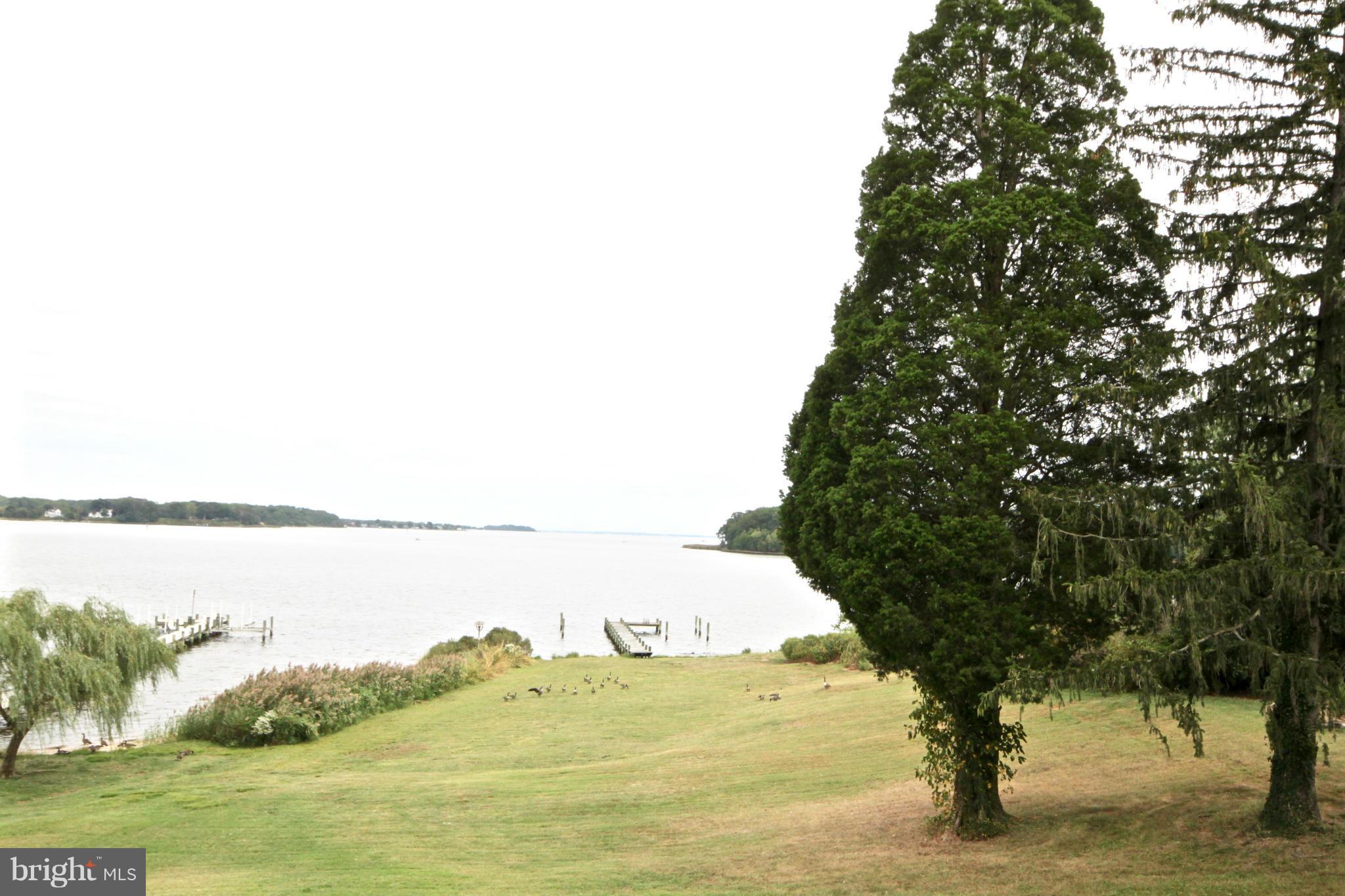 LARRIMORE'S POINT - Residential