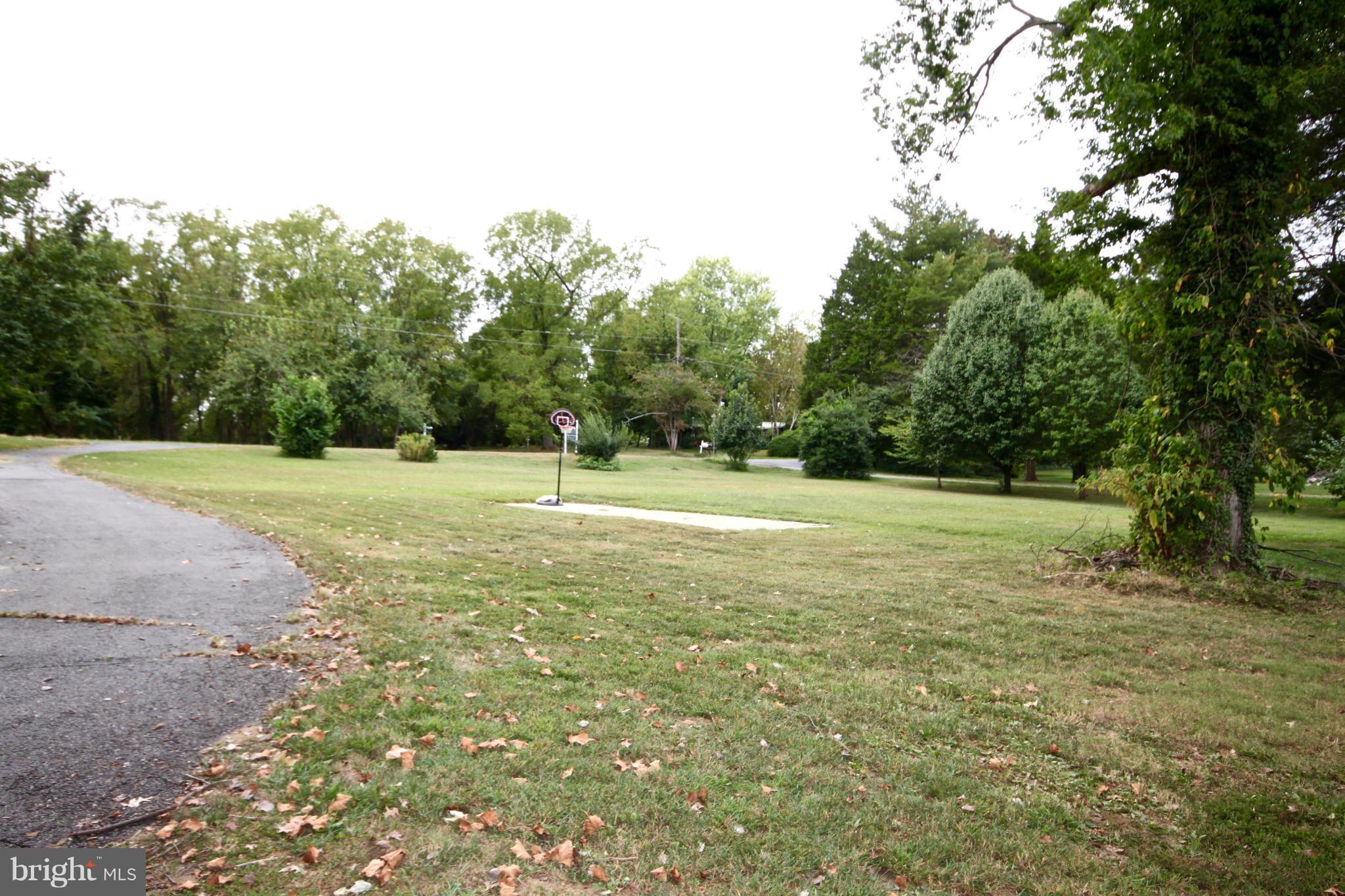 LARRIMORE'S POINT - Residential