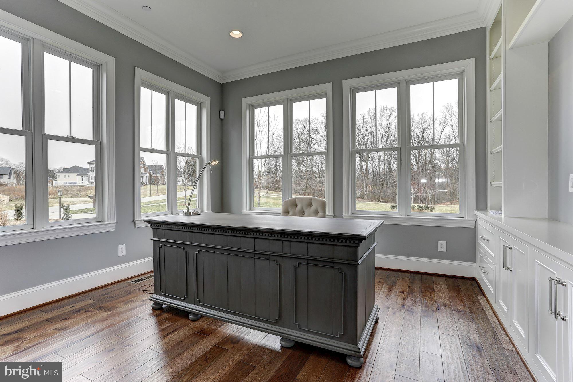 LARRIMORE'S POINT - Residential