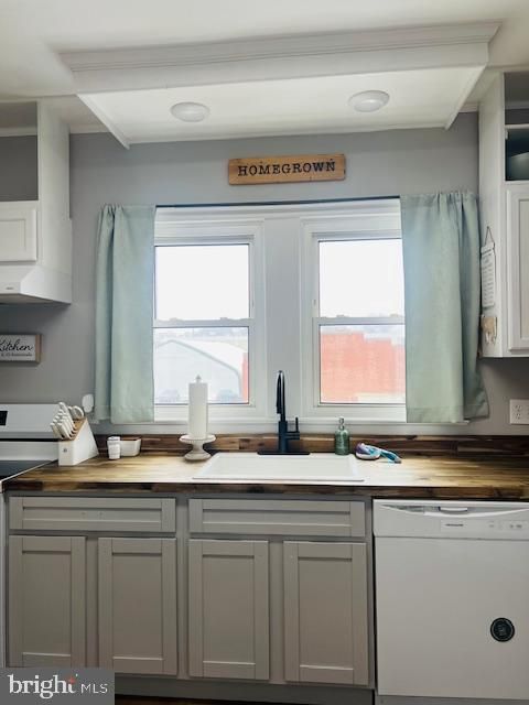 Tiny photo for 111 Pottsville Street, CRESSONA, PA 17901 (MLS # PASK2025544)