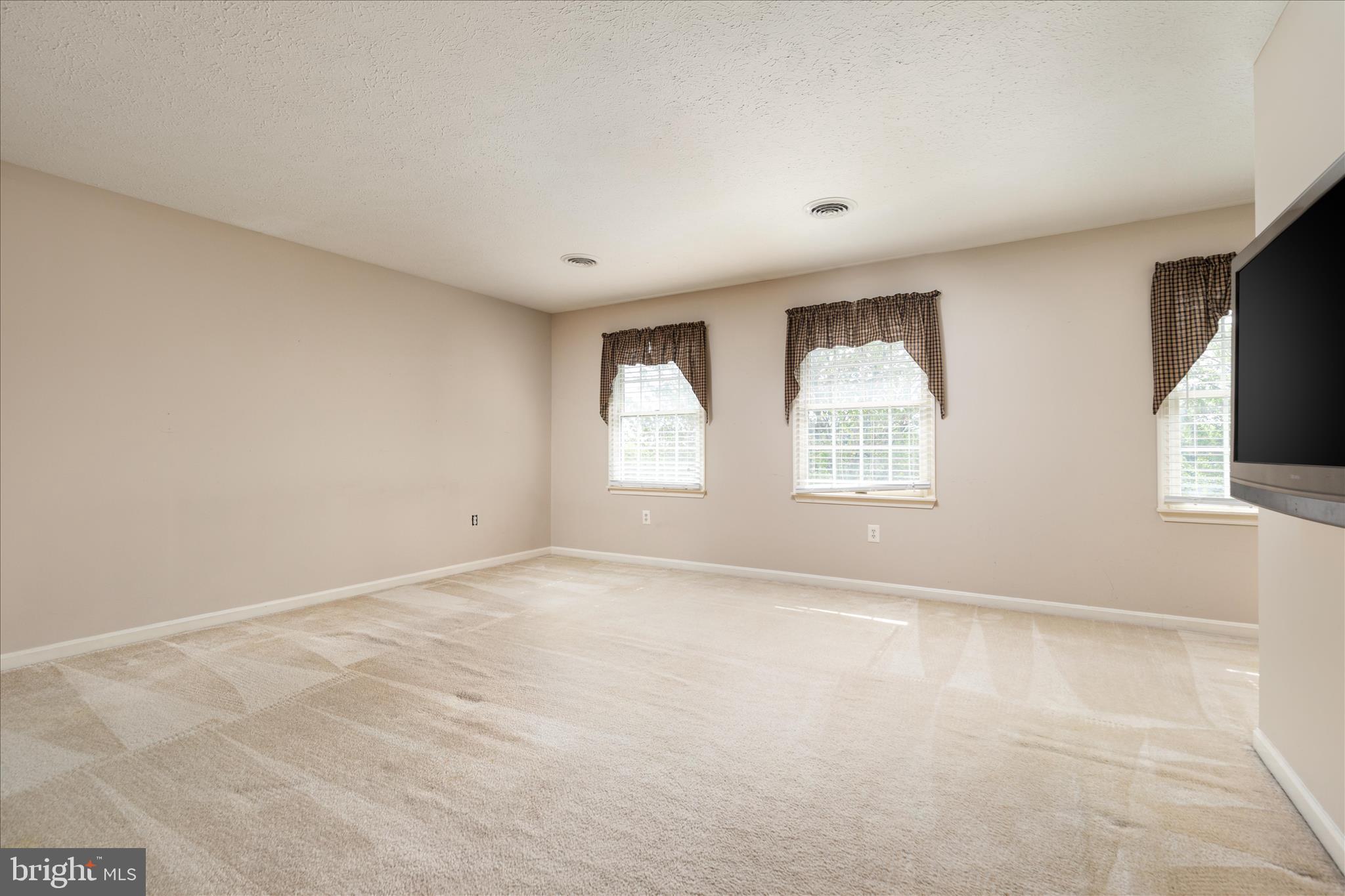 MADISON HEIGHTS - Residential