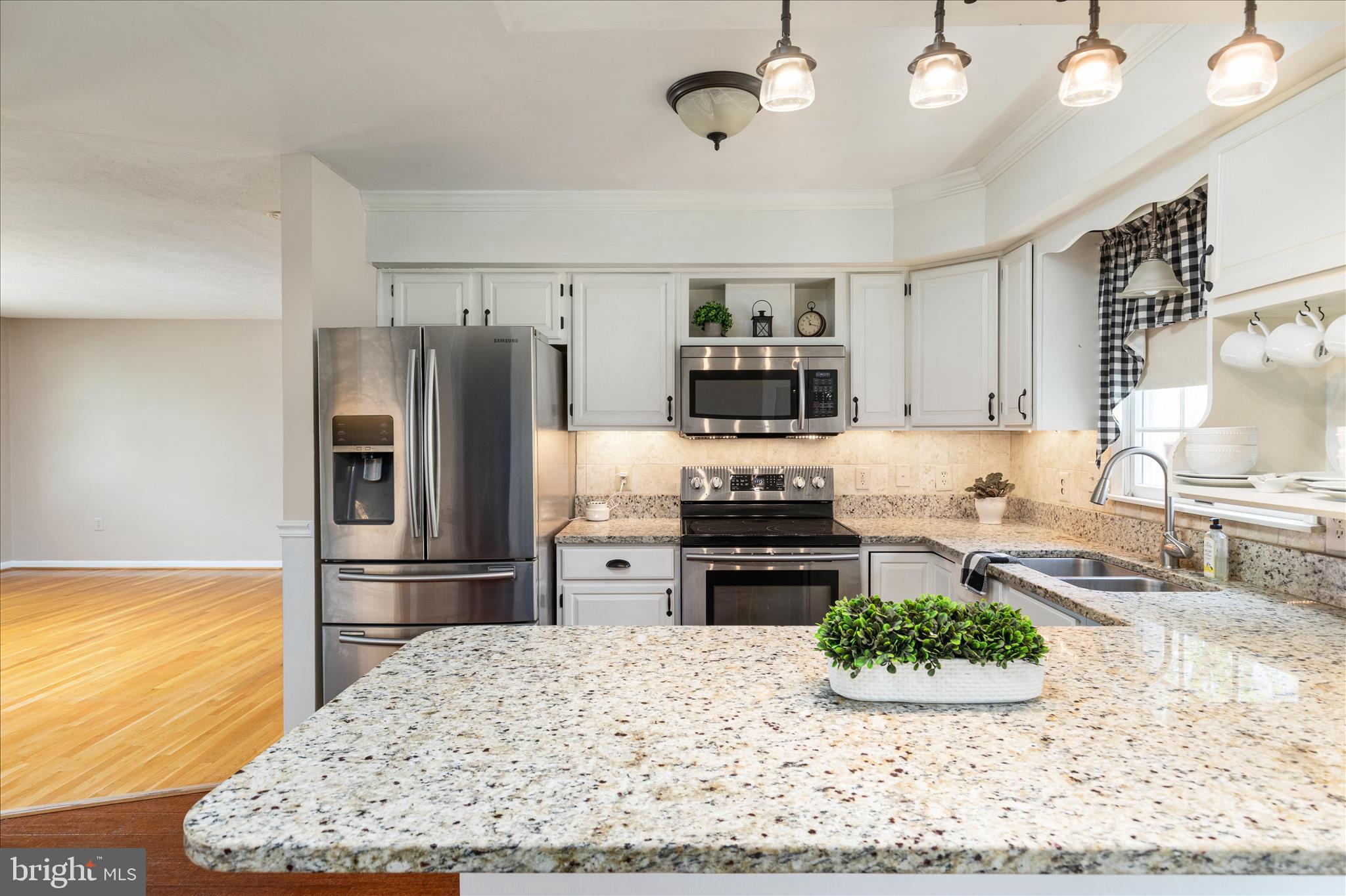 MADISON HEIGHTS - Residential