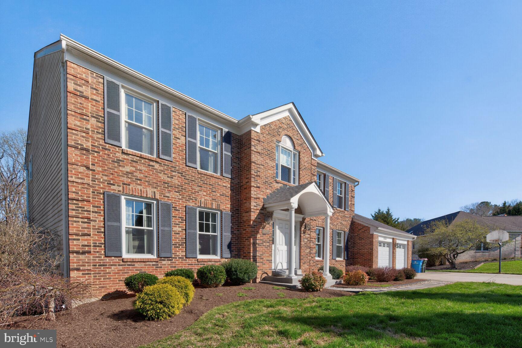 2036 MAYFLOWER DRIVE