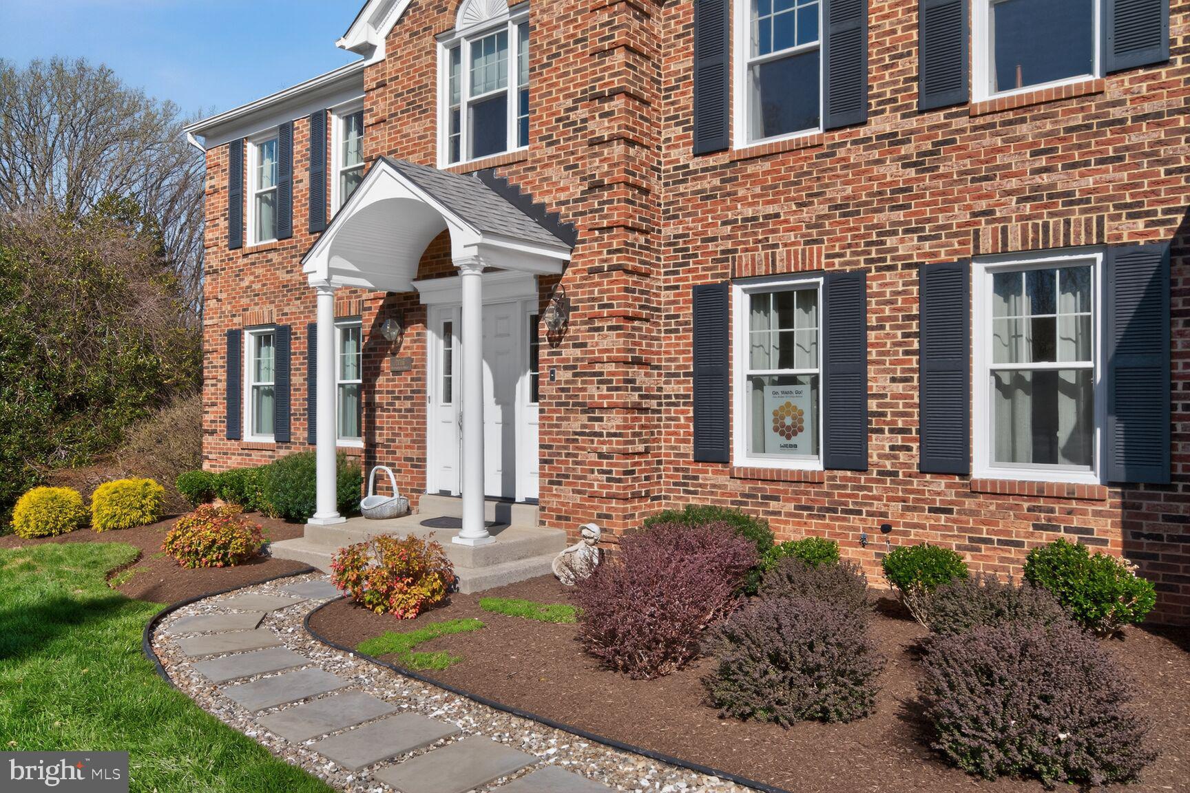 2036 MAYFLOWER DRIVE