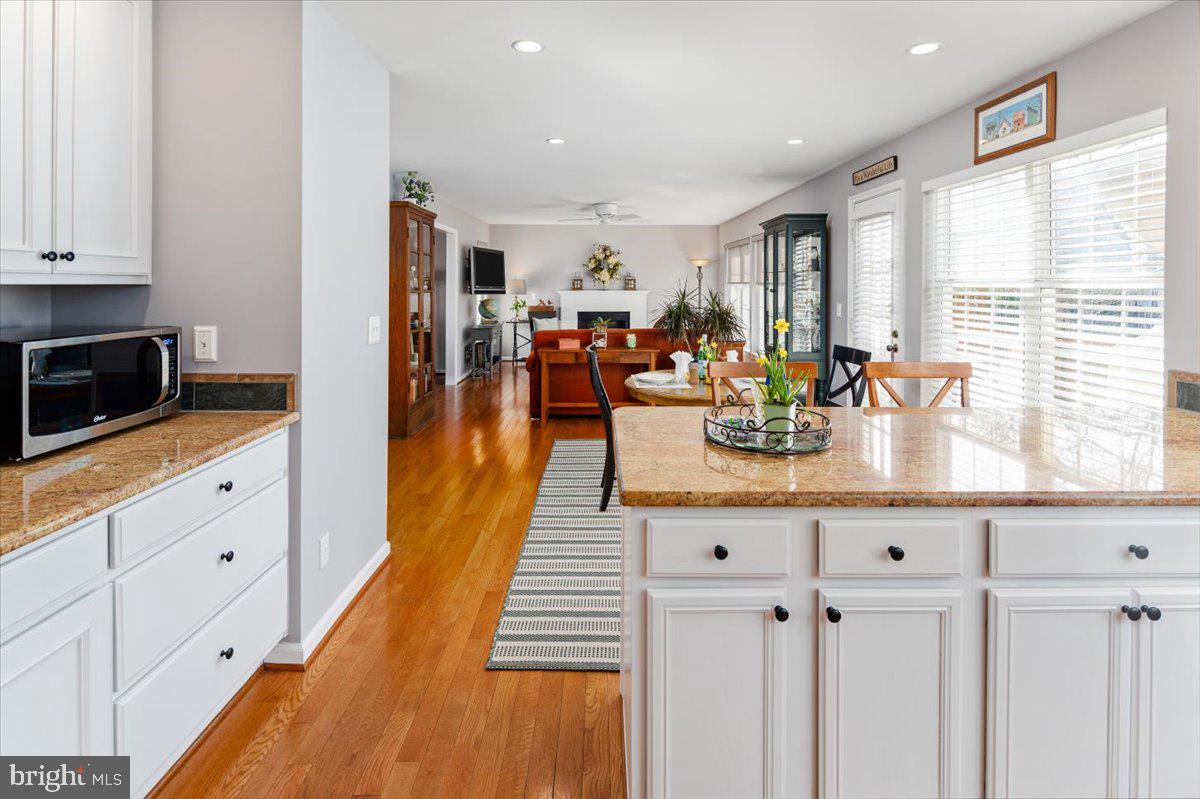 HAMPTON OAKS - Residential