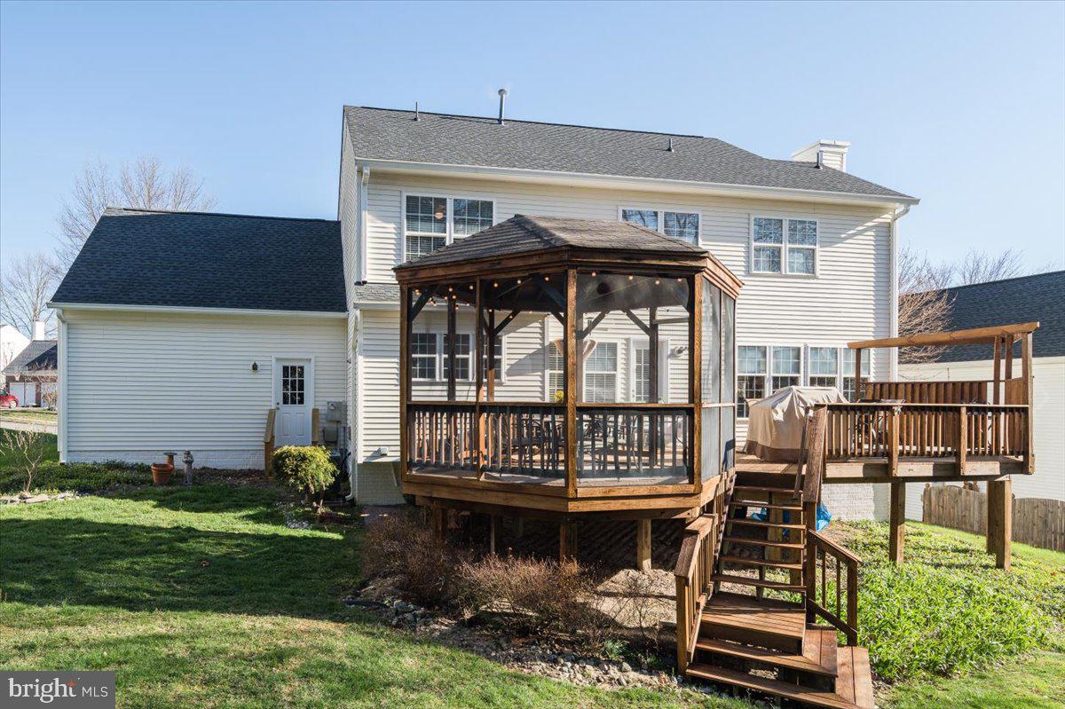 HAMPTON OAKS - Residential