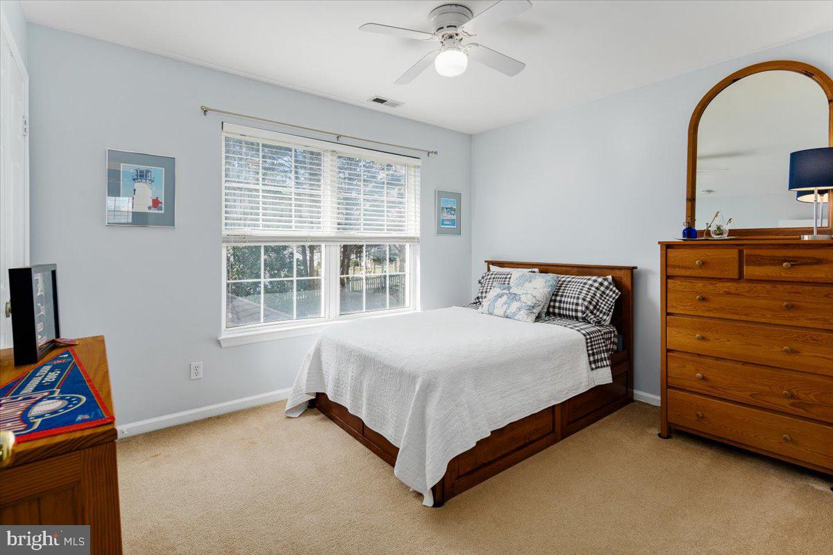 HAMPTON OAKS - Residential