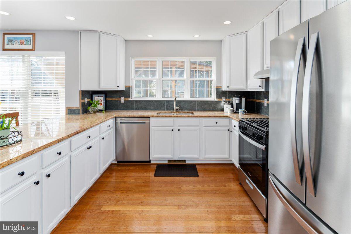 HAMPTON OAKS - Residential