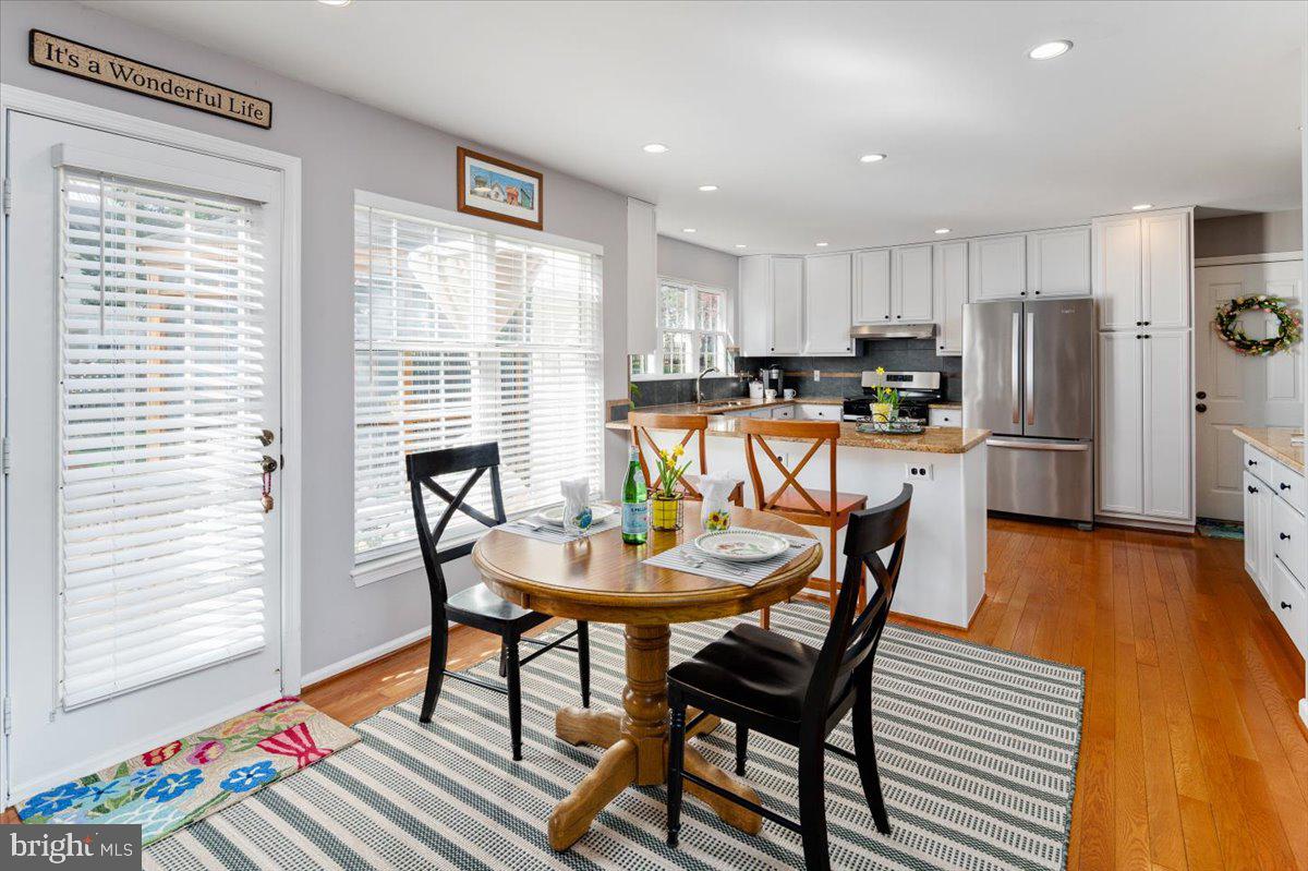 HAMPTON OAKS - Residential