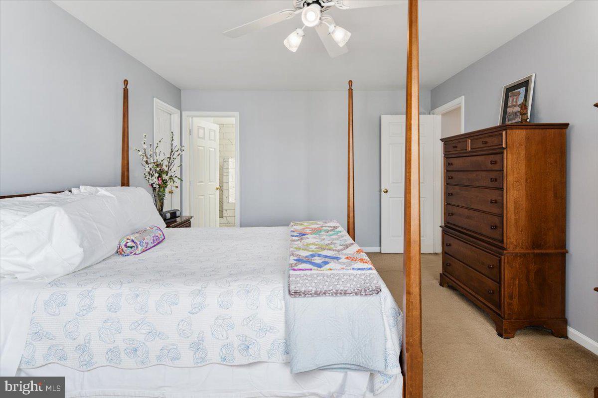 HAMPTON OAKS - Residential