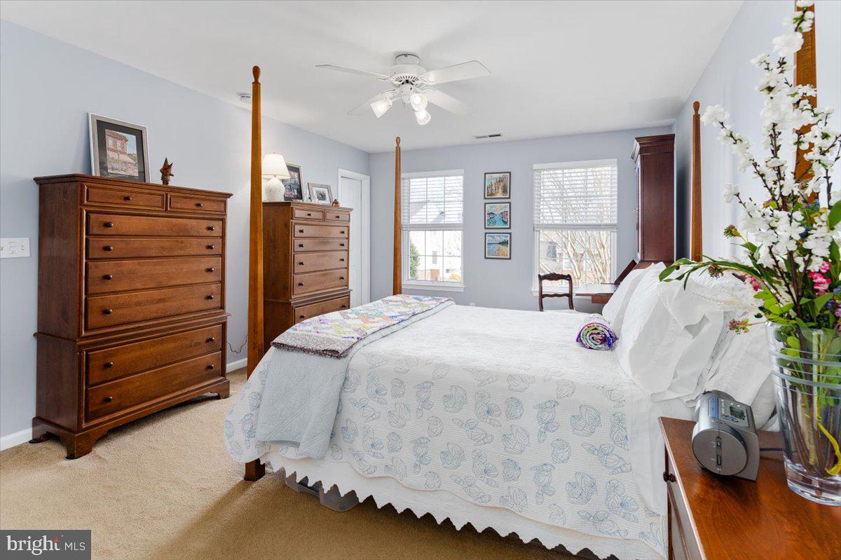 HAMPTON OAKS - Residential