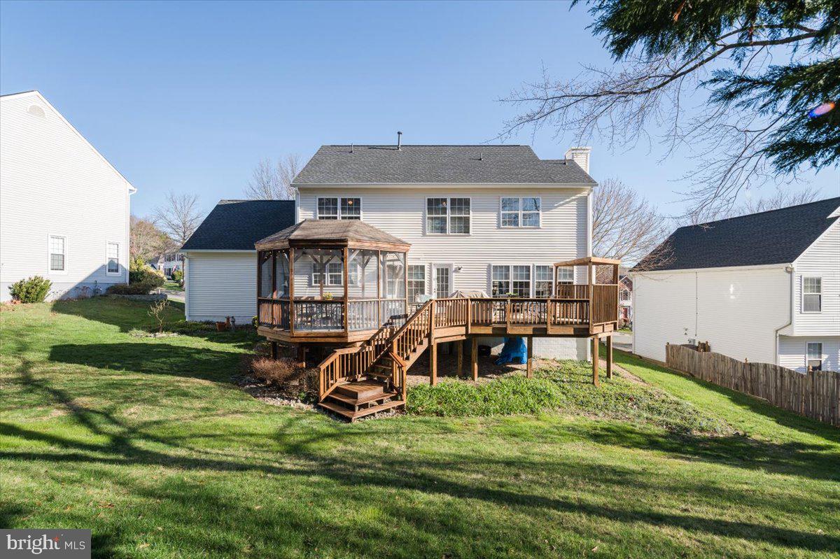 HAMPTON OAKS - Residential