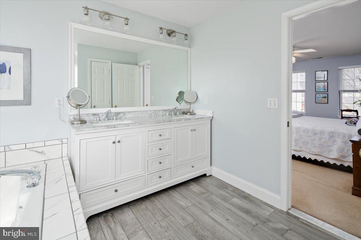 HAMPTON OAKS - Residential