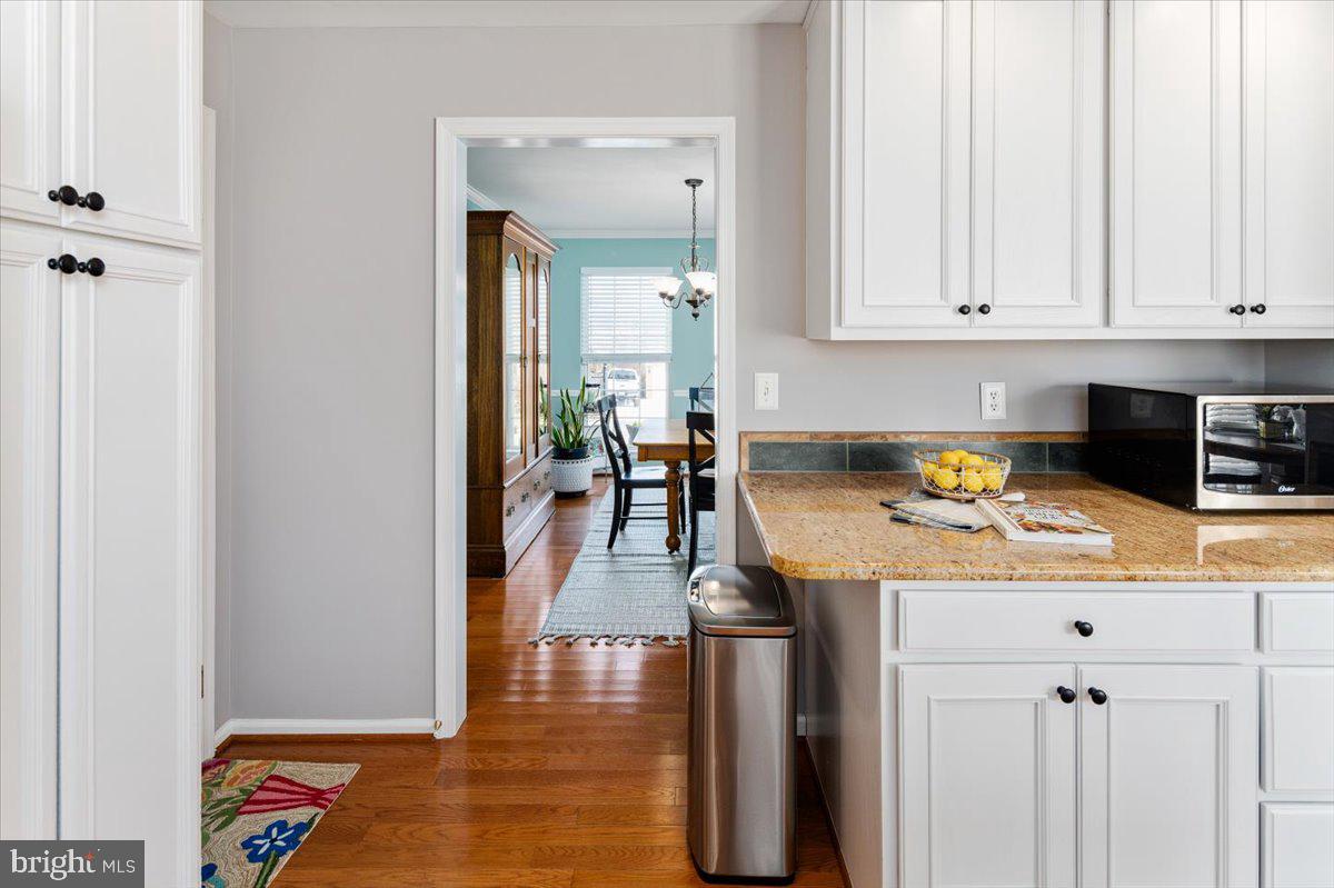 HAMPTON OAKS - Residential