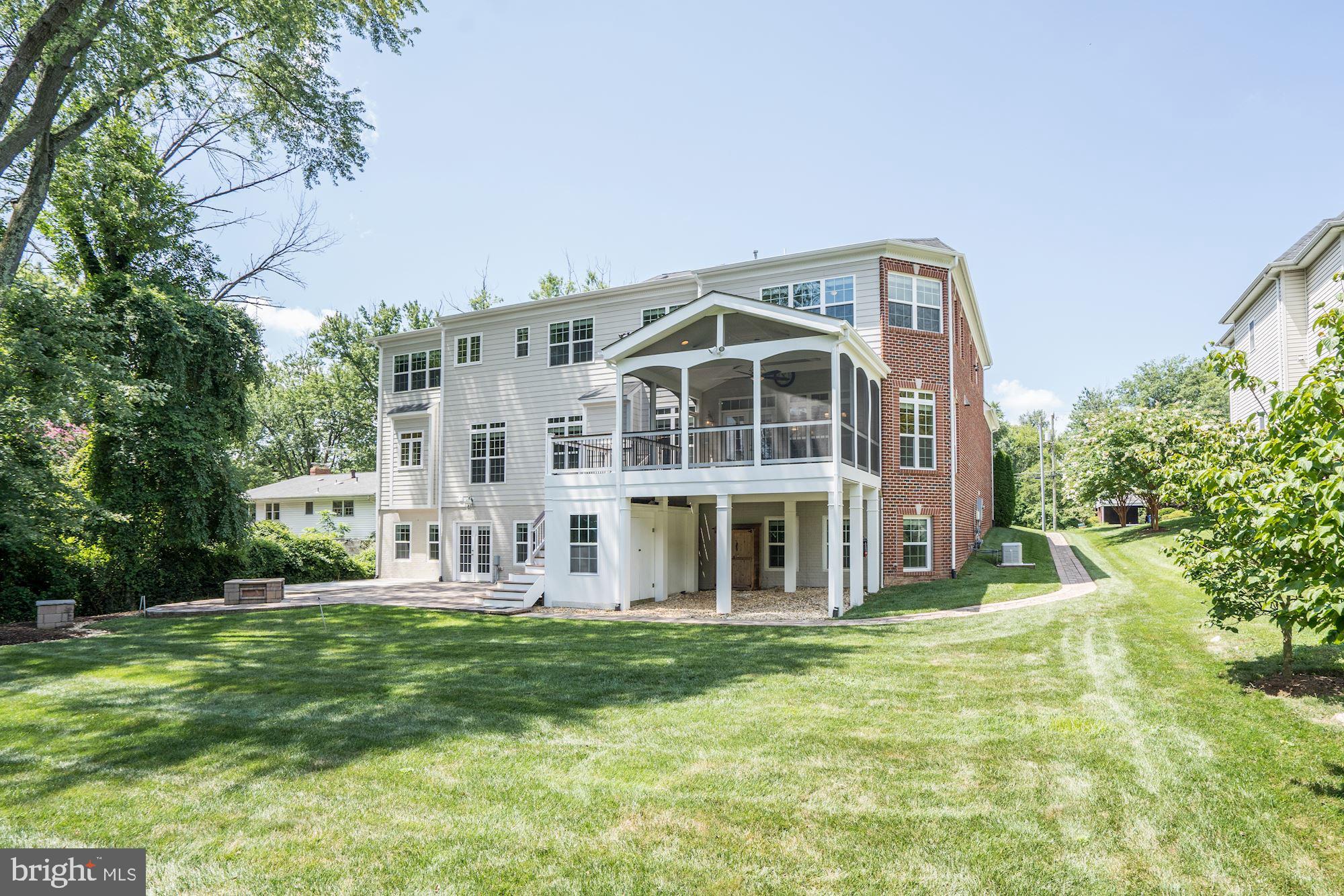 BROYHILL LANGLEY ESTATES - Residential