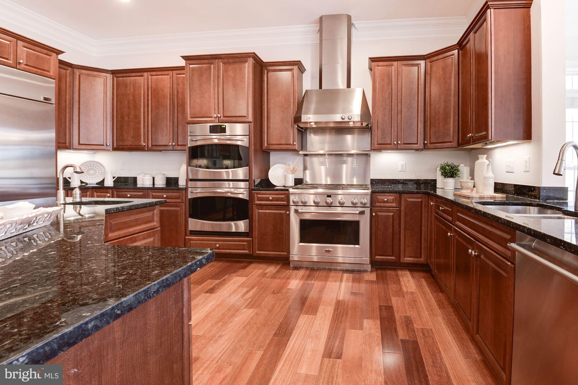 BROYHILL LANGLEY ESTATES - Residential