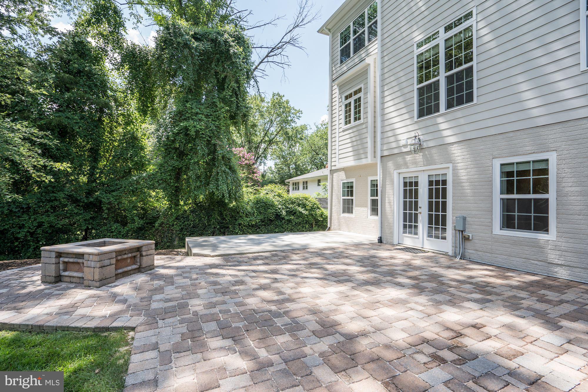 BROYHILL LANGLEY ESTATES - Residential