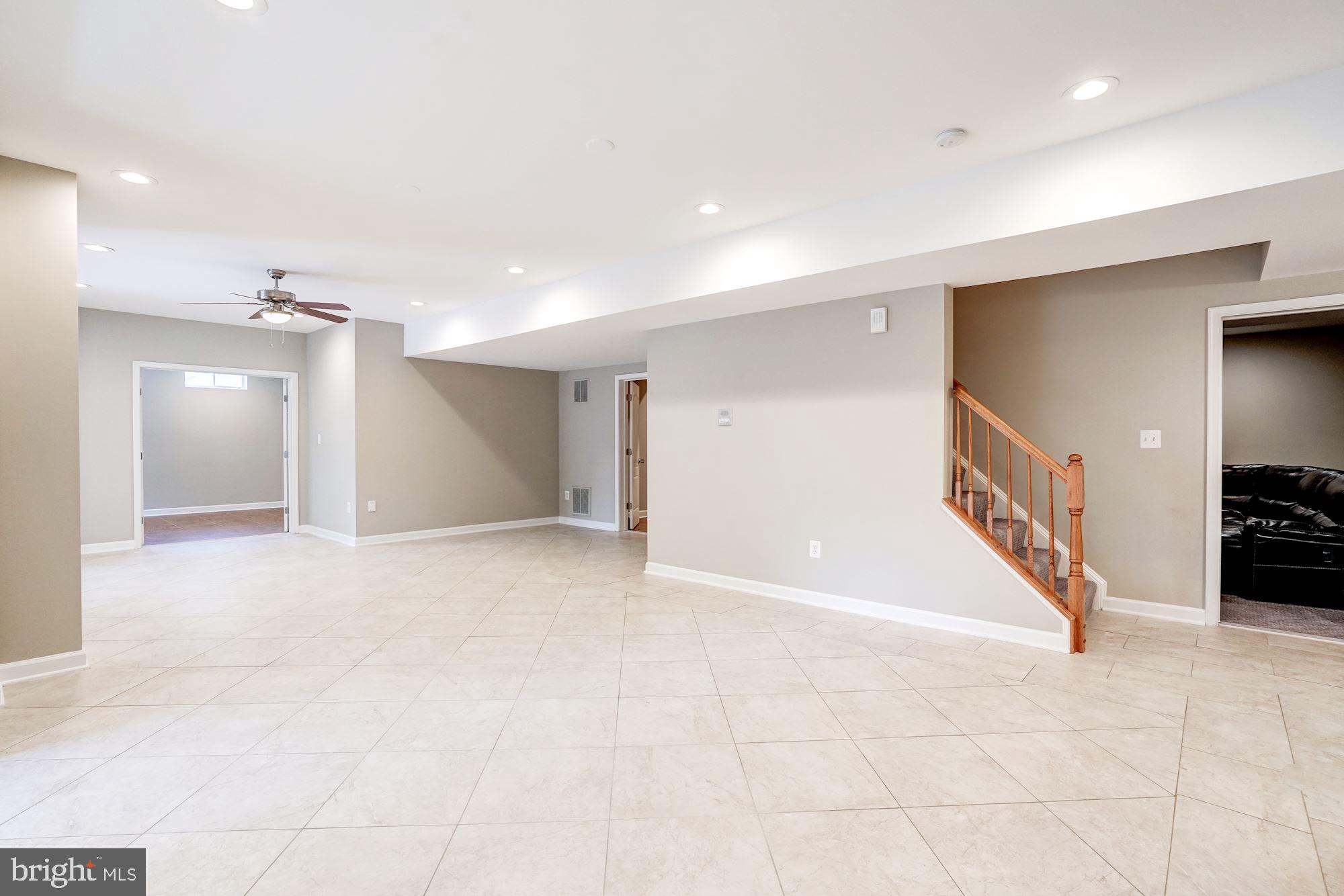 BROYHILL LANGLEY ESTATES - Residential