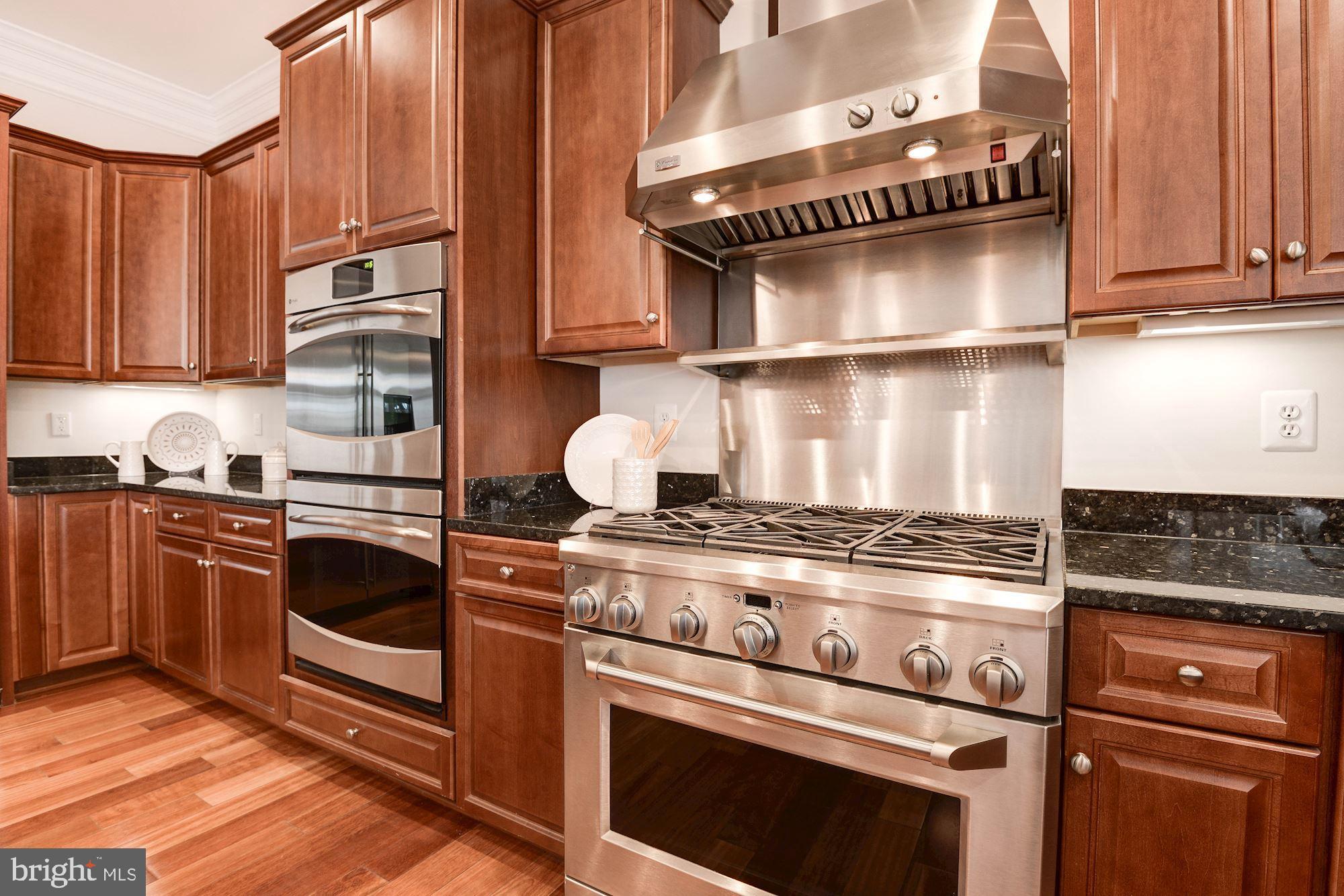 BROYHILL LANGLEY ESTATES - Residential