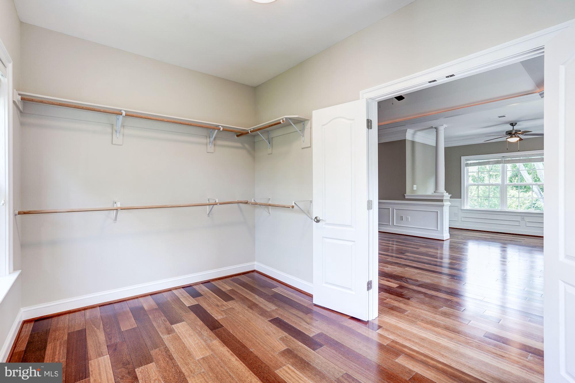 BROYHILL LANGLEY ESTATES - Residential